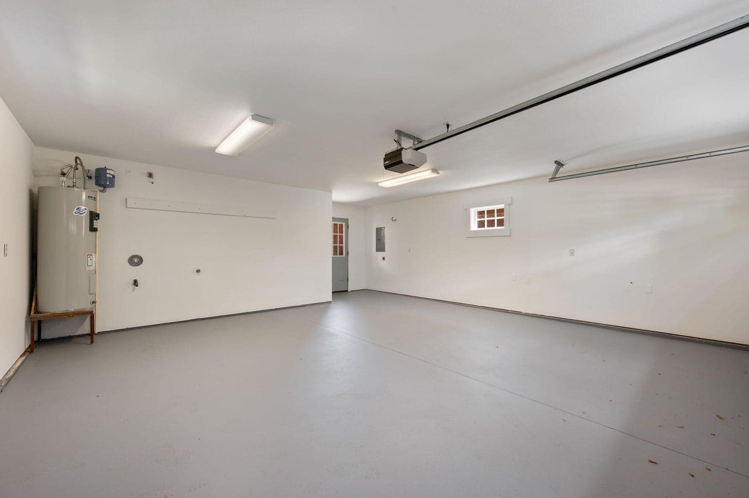 Photo of 1313 NW Fort Clatsop Street 42 of 59