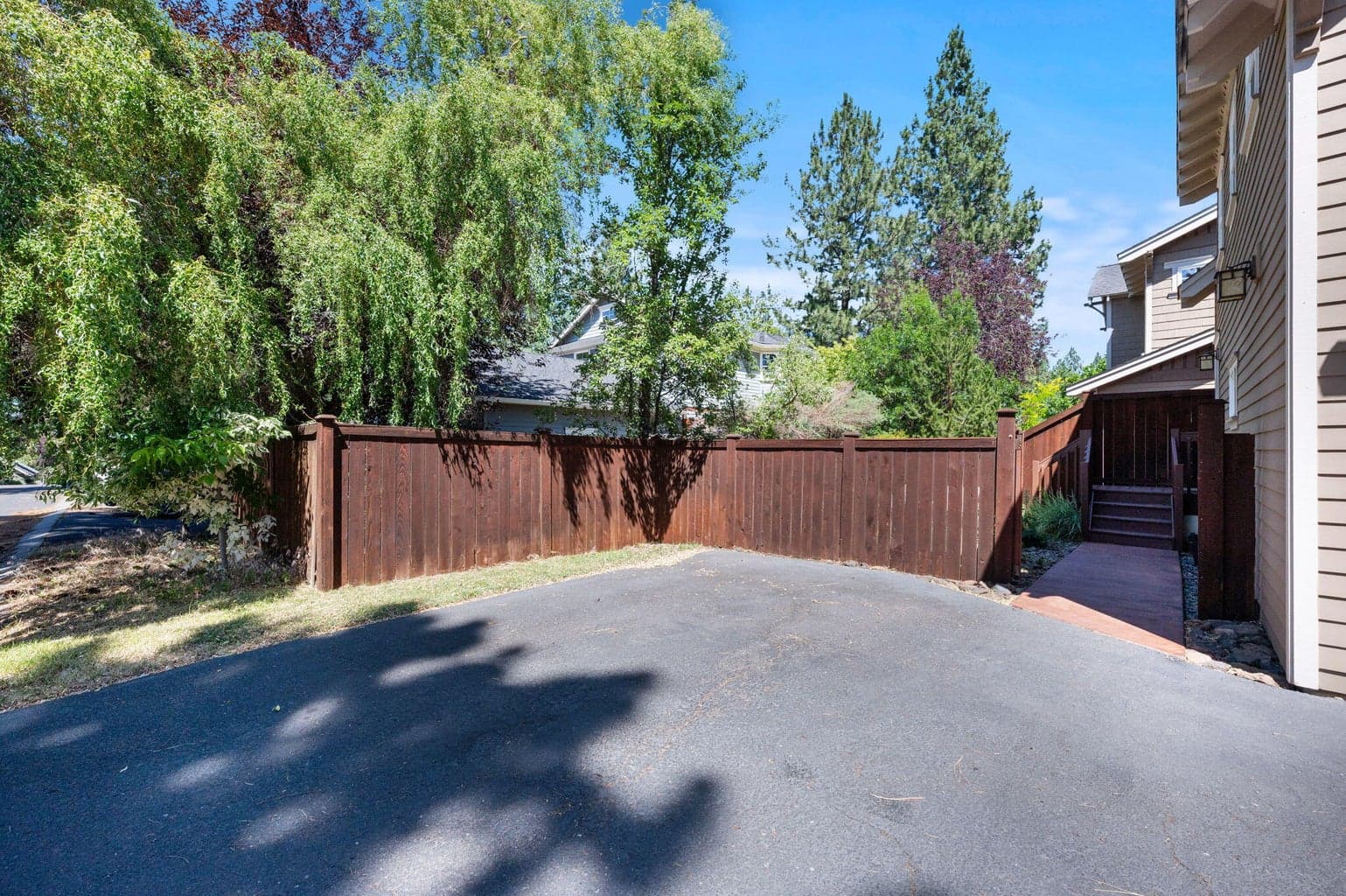 Photo of 1313 NW Fort Clatsop Street 45 of 59