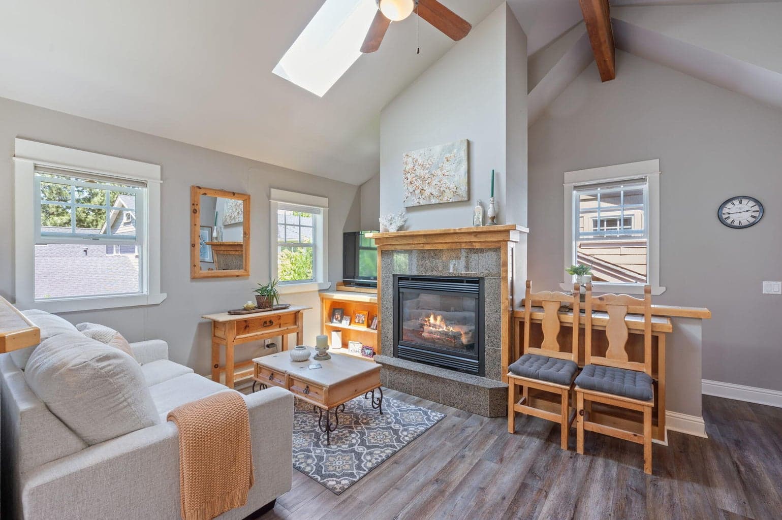 Photo of 1313 NW Fort Clatsop Street 49 of 59
