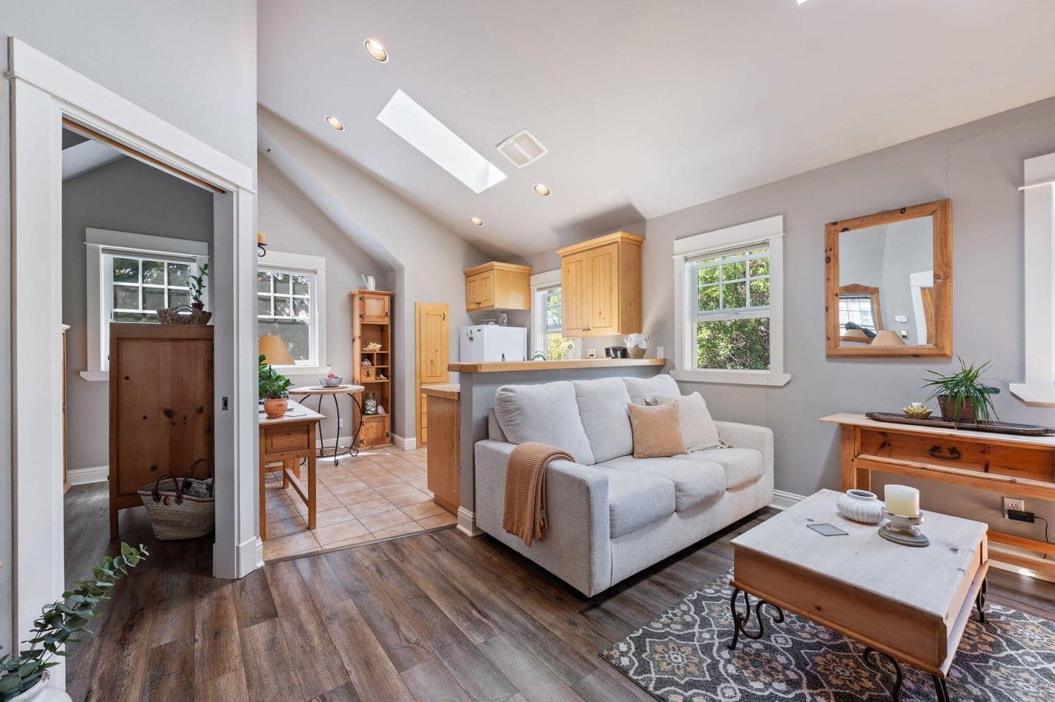 Photo of 1313 NW Fort Clatsop Street 50 of 59