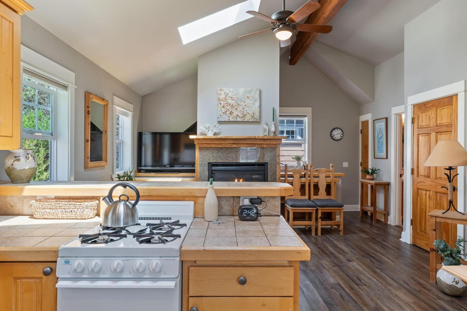 Photo of 1313 NW Fort Clatsop Street 52 of 59