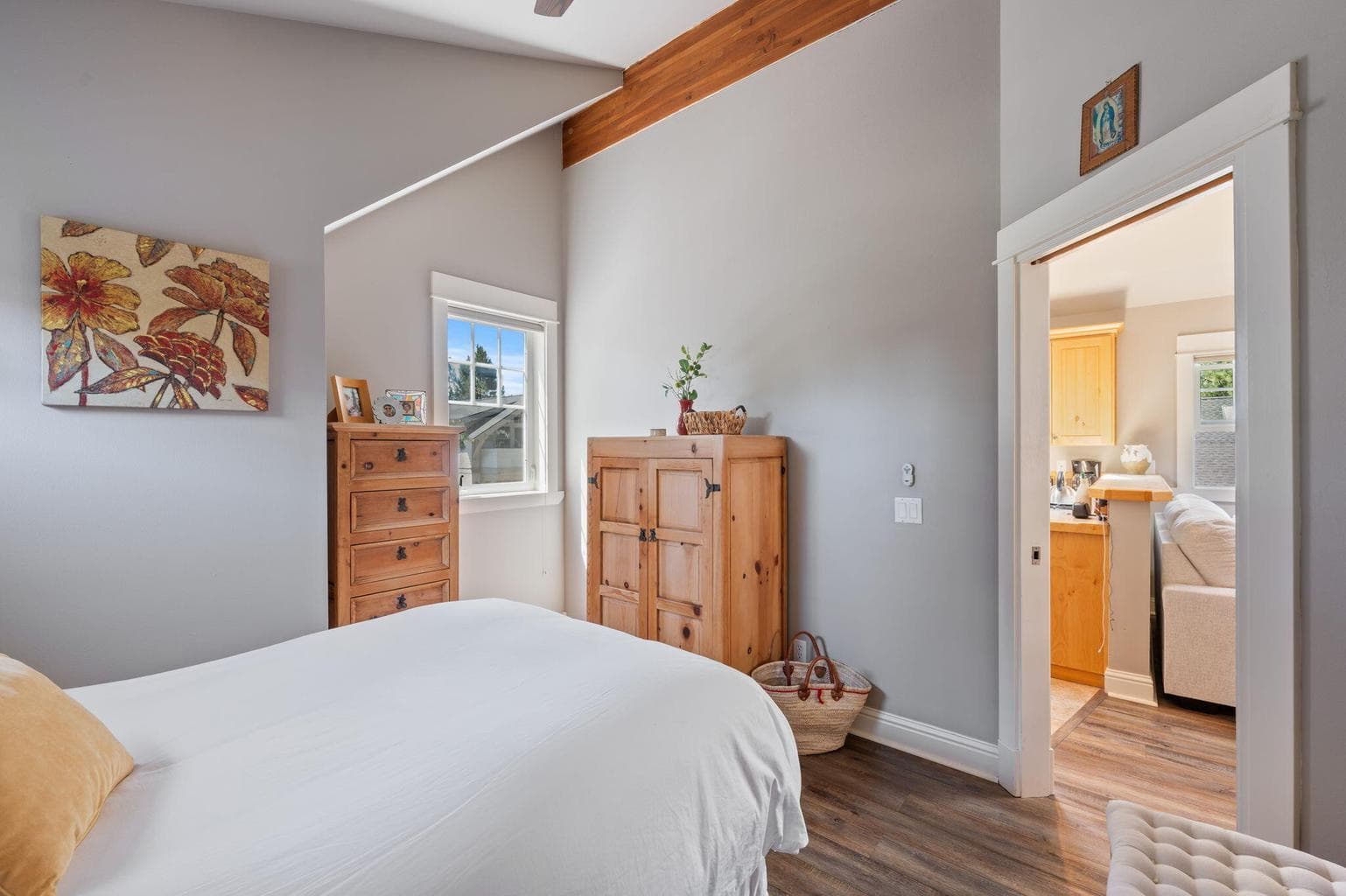 Photo of 1313 NW Fort Clatsop Street 56 of 59
