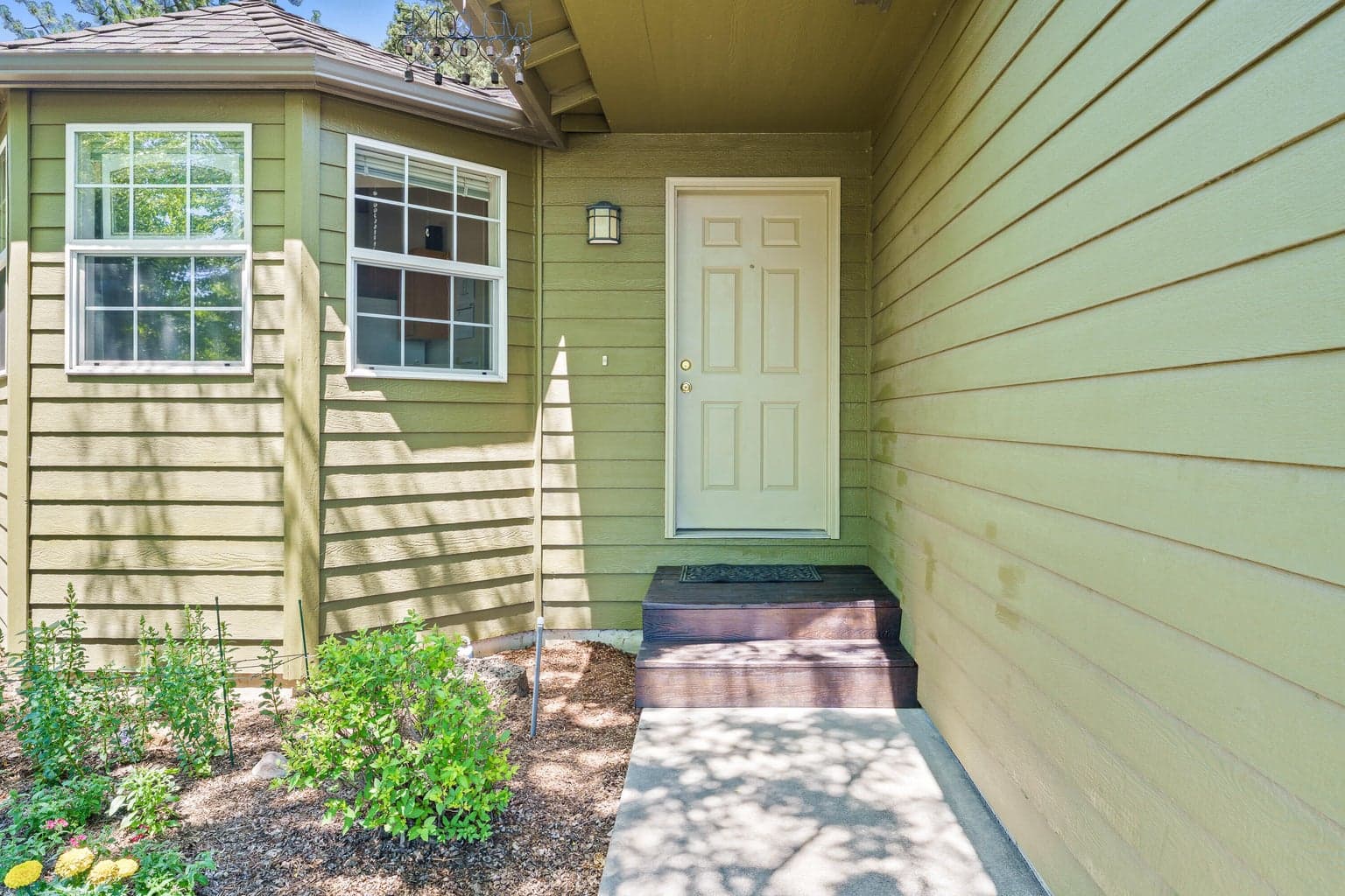 Photo of 488 Forest Grove 5 of 34