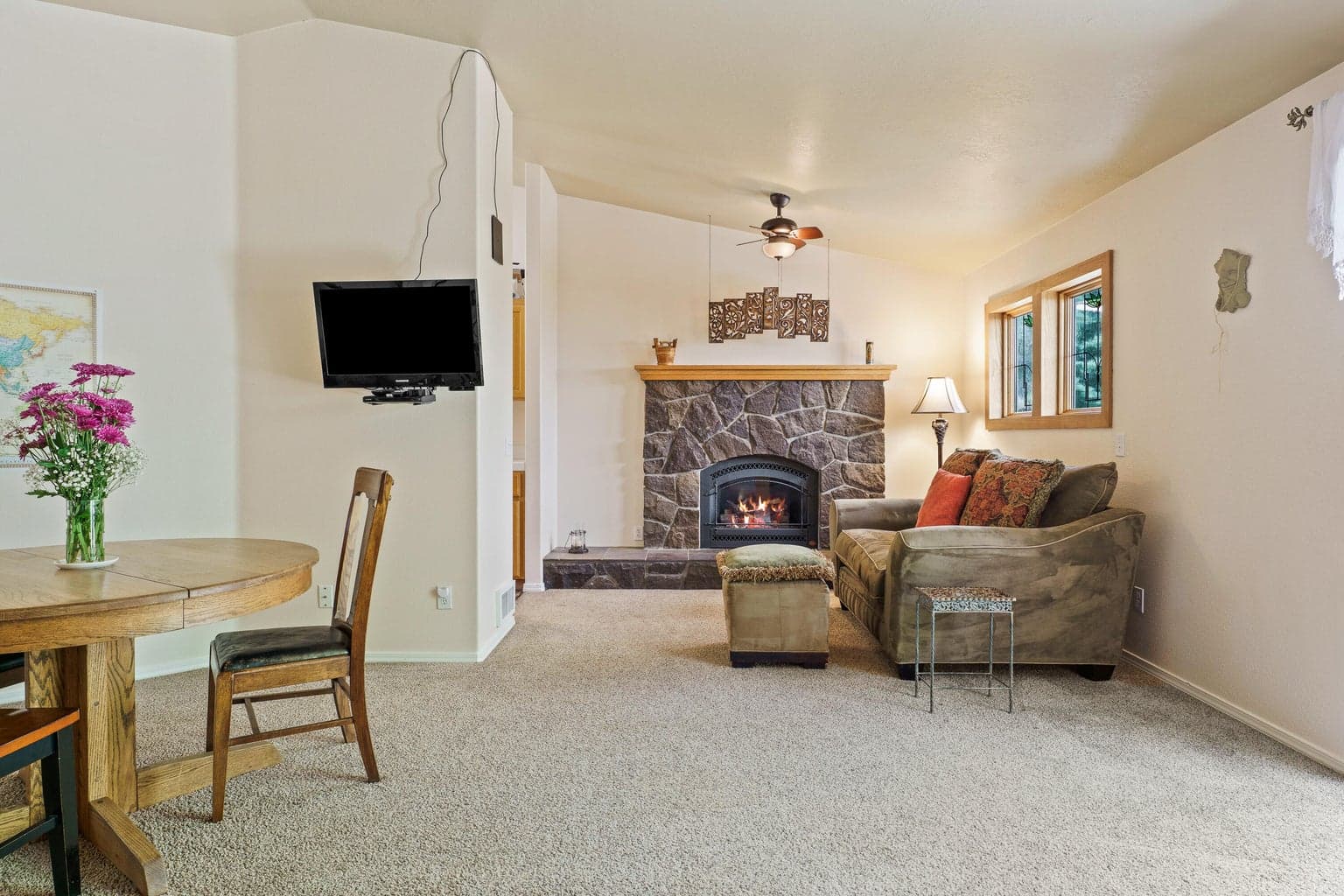 Photo of 488 SW Forest Grove Drive 9 of 34