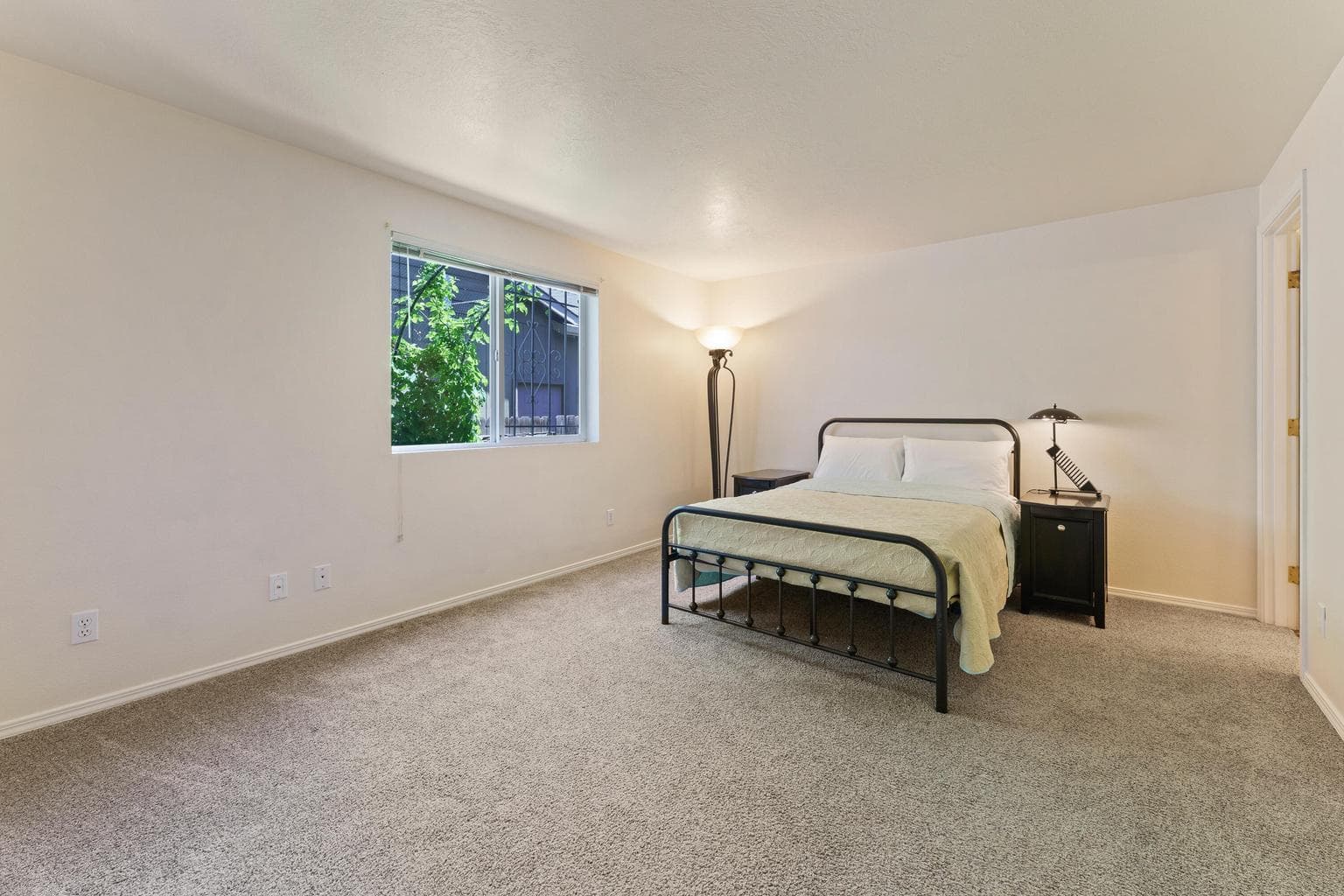 Spacious Primary Suite