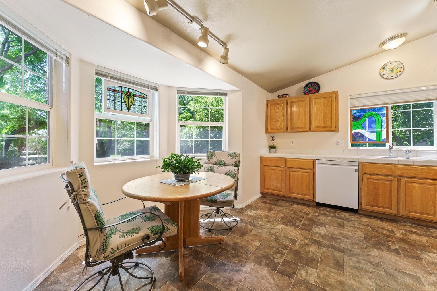 Photo of 488 SW Forest Grove Drive 14 of 34