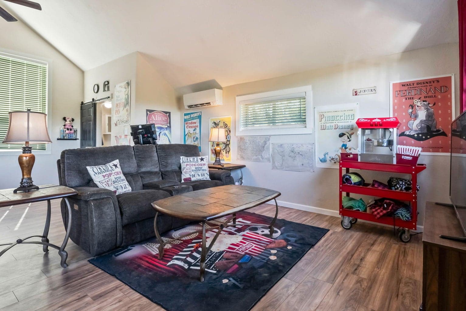 Upstairs Living Area