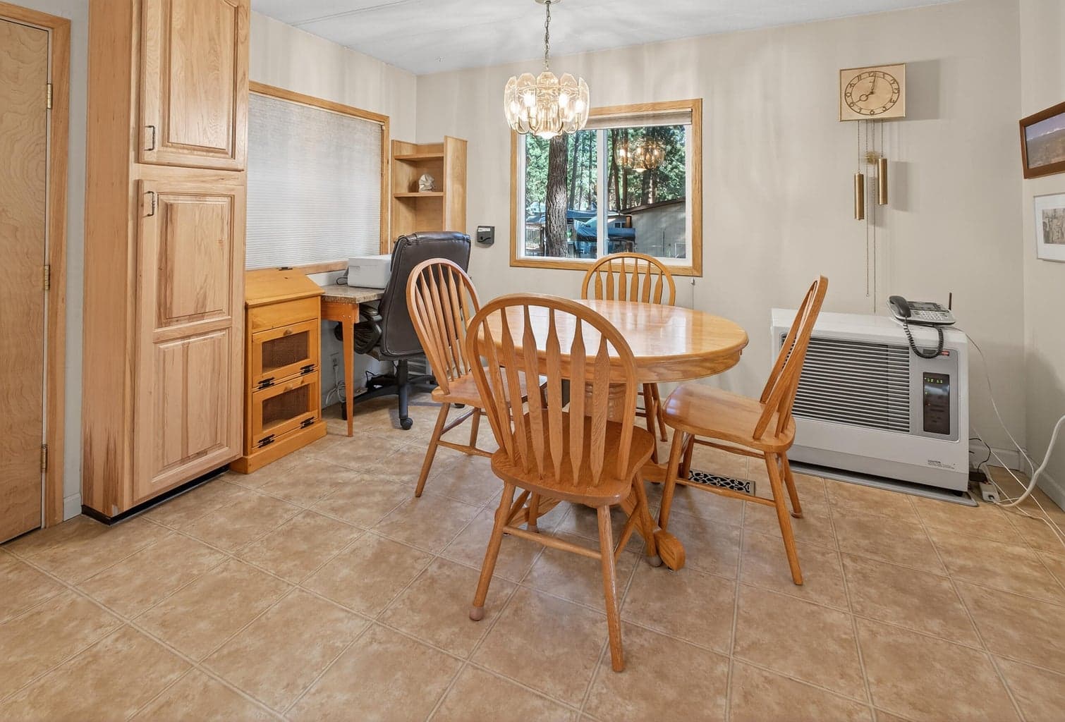 Photo of 60221 Winnebago Lane 13 of 27