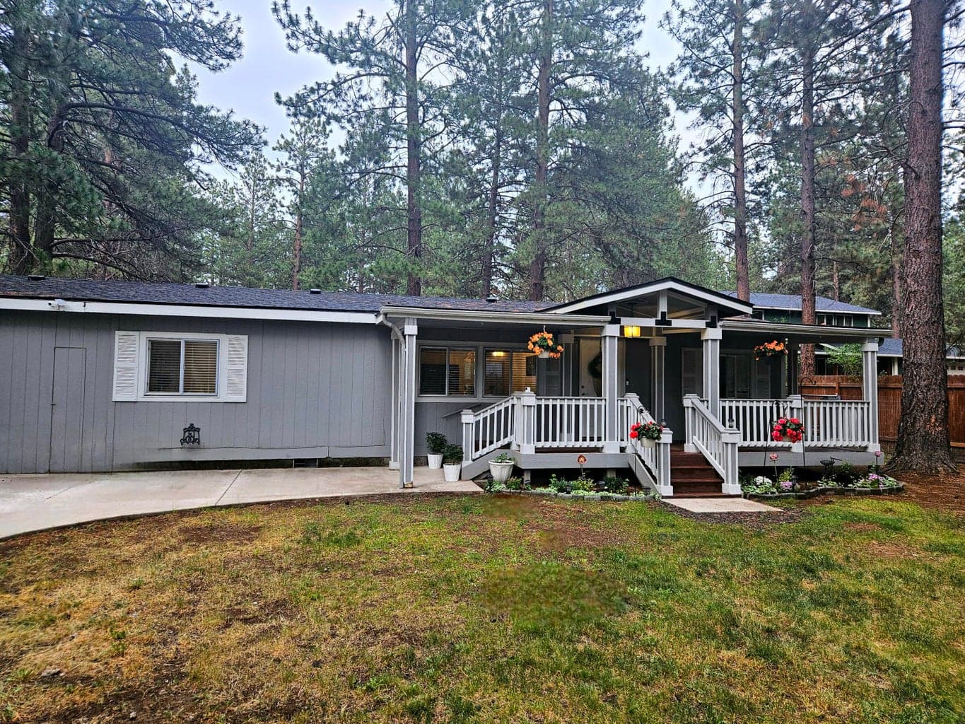 Photo of 19260 Shoshone 2 of 25