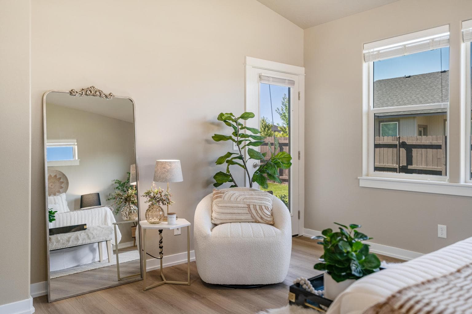 Photo of 2481 NW Greenwood Avenue 19 of 35