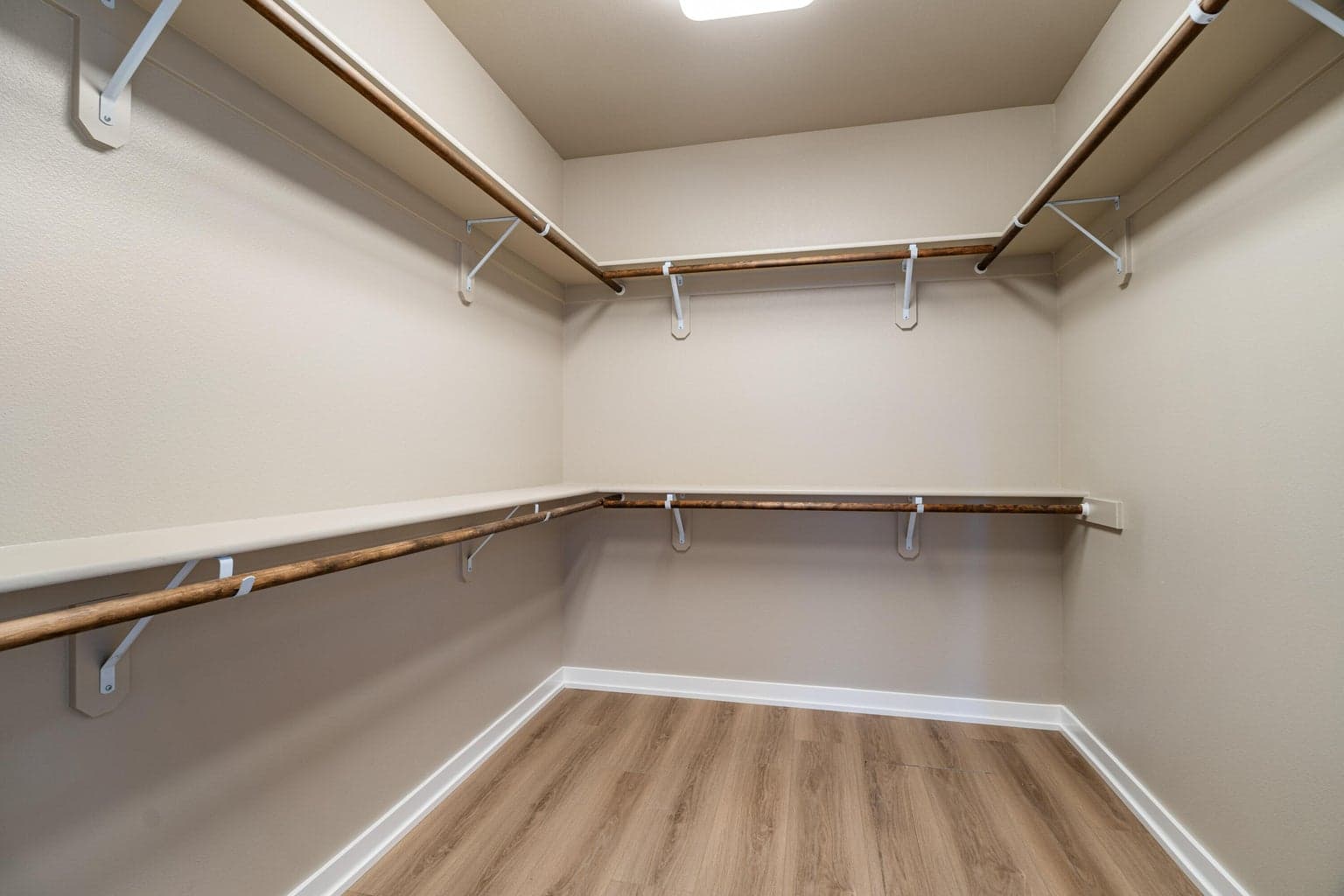Photo of 2481 NW Greenwood Avenue 24 of 35