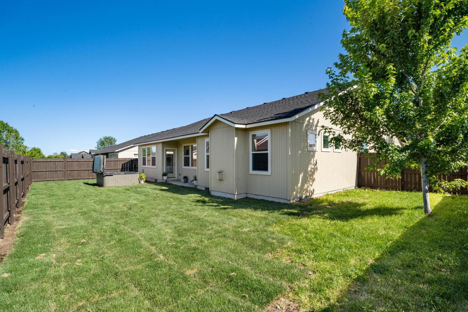 Photo of 2481 NW Greenwood Avenue 34 of 35
