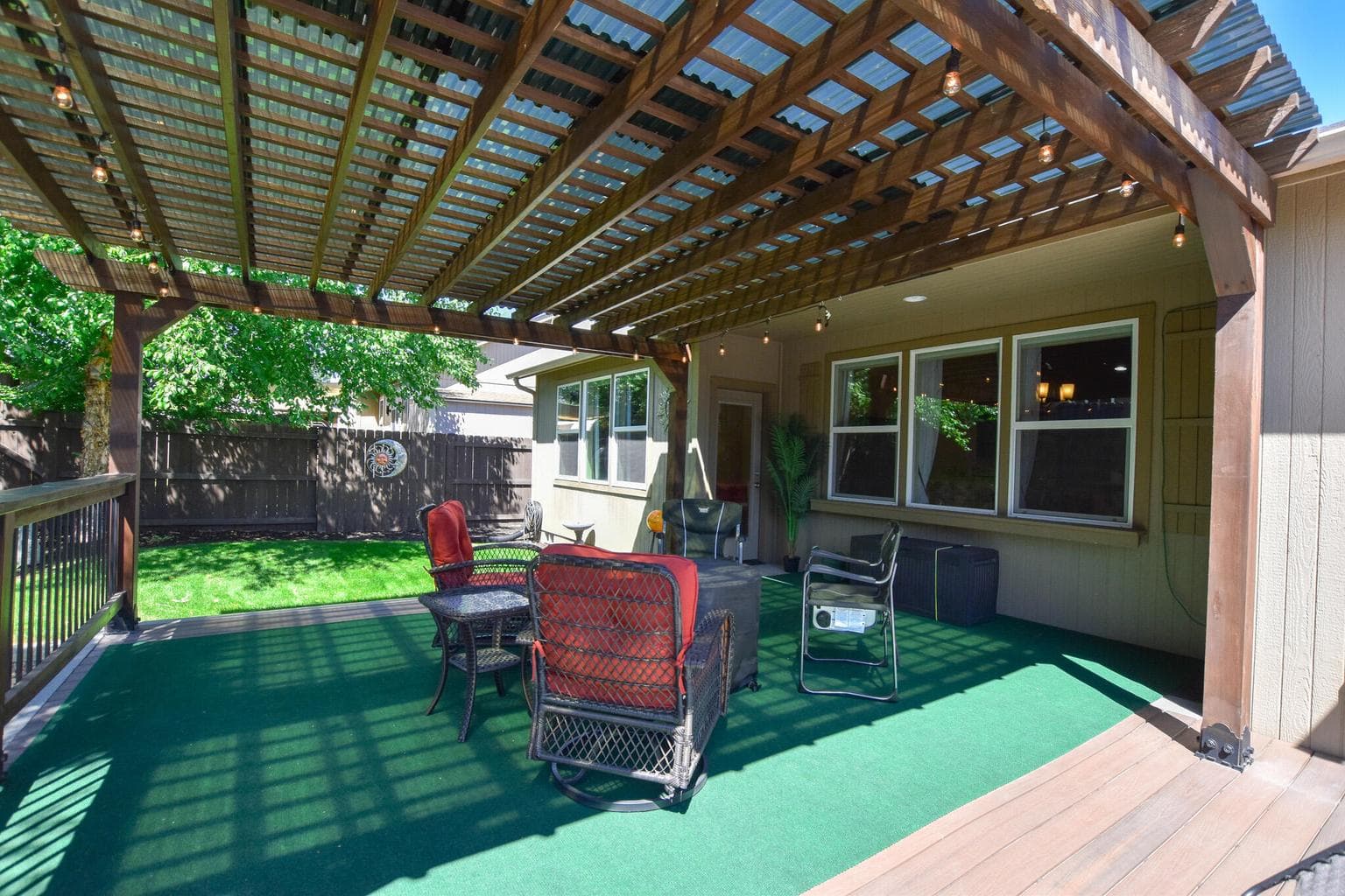 Photo of 2344 NW Glen Oak Avenue 28 of 32