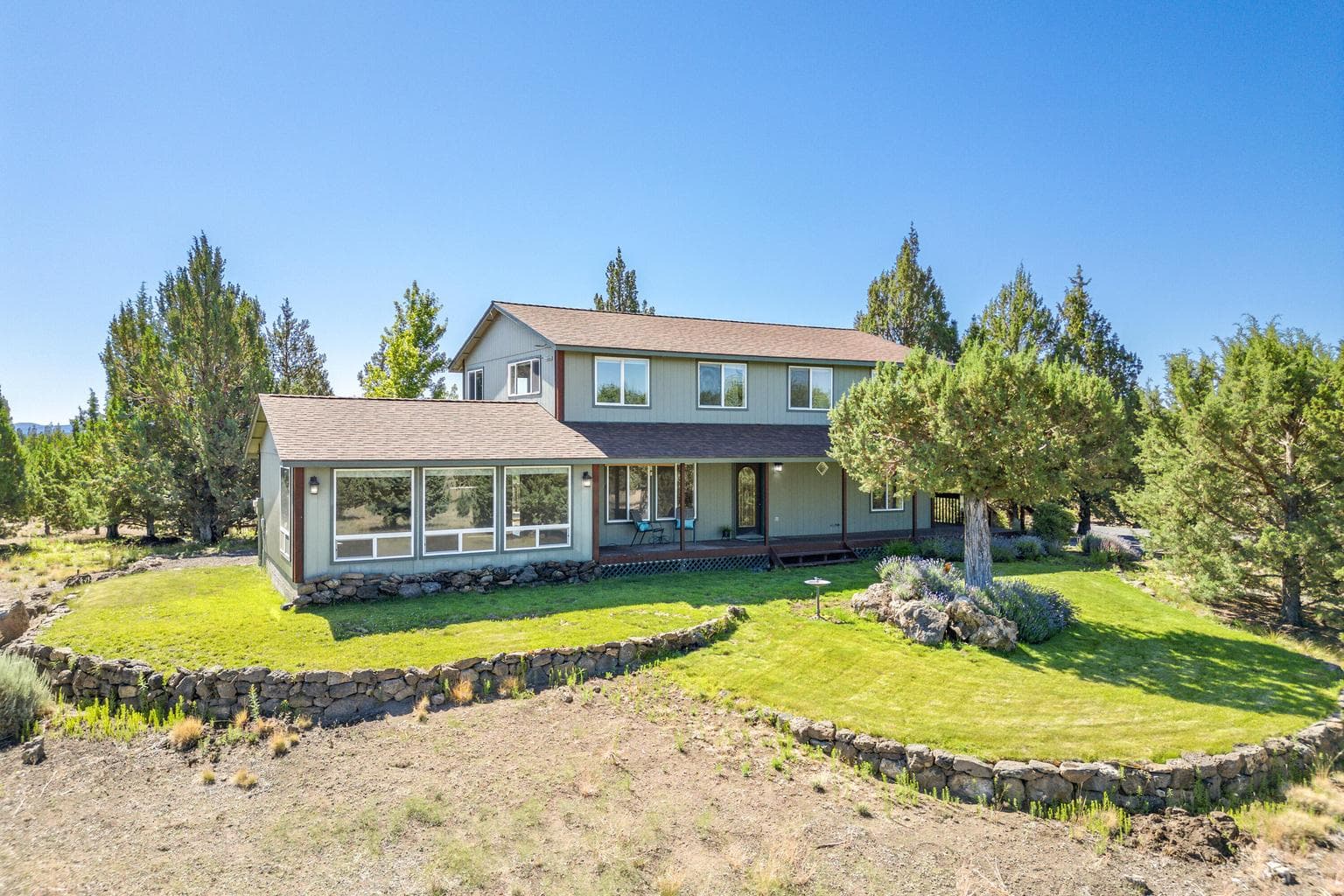 Photo of 23444 Butterfield 1 of 56