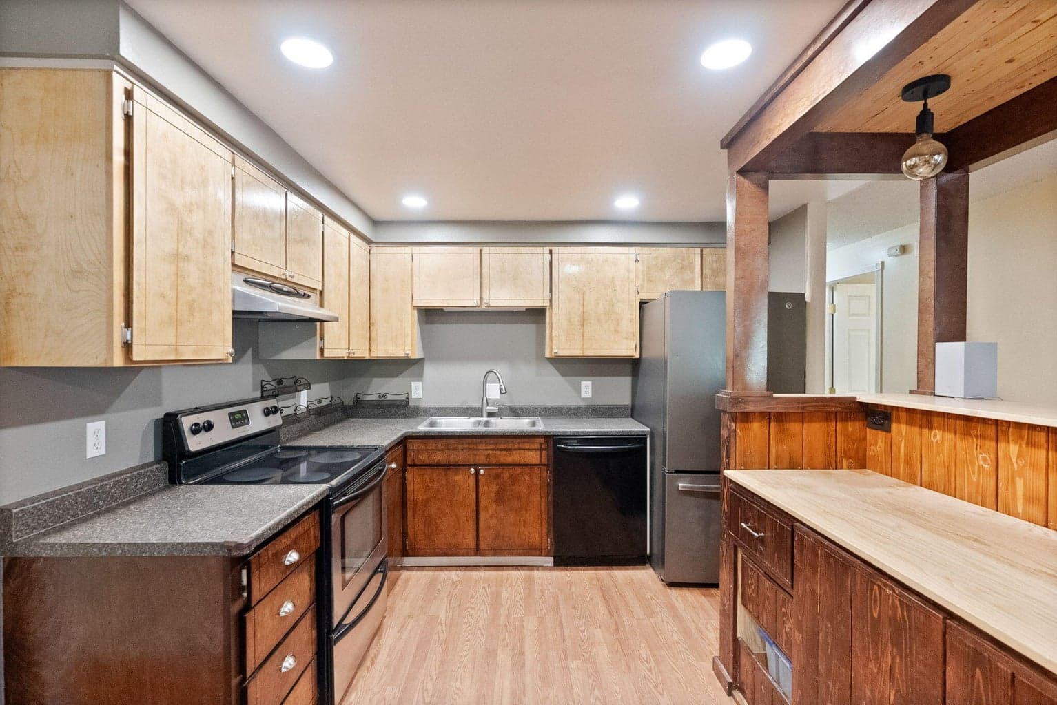 Photo of 61520 SE Admiral Way 36 of 40