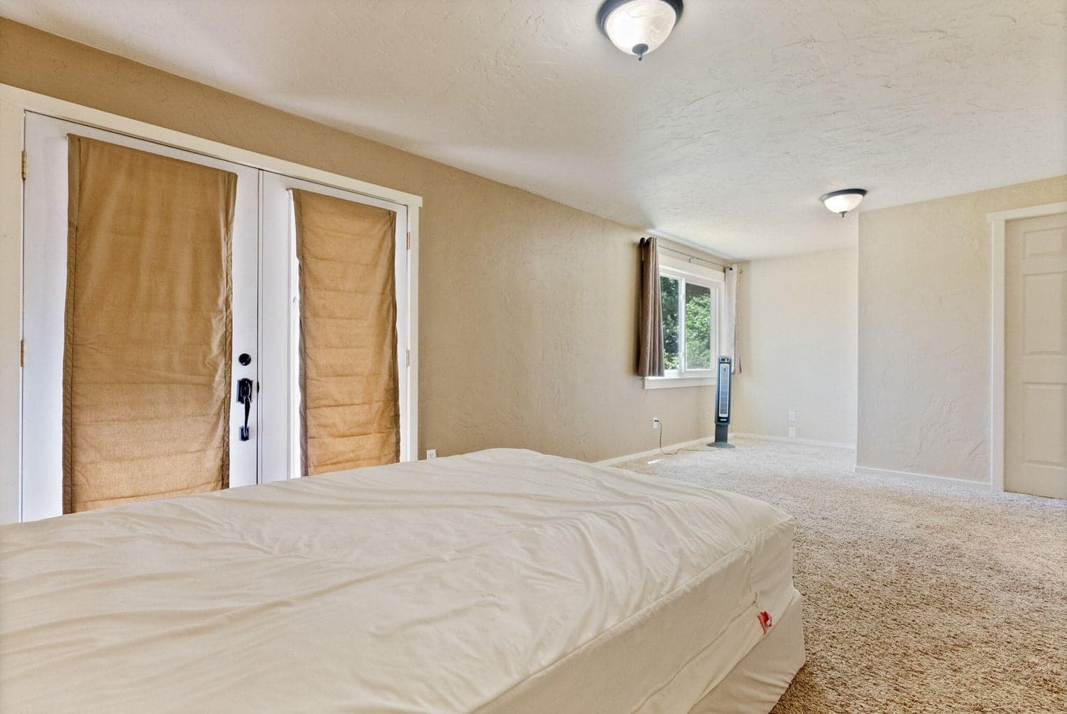 Photo of 61520 SE Admiral Way 40 of 40