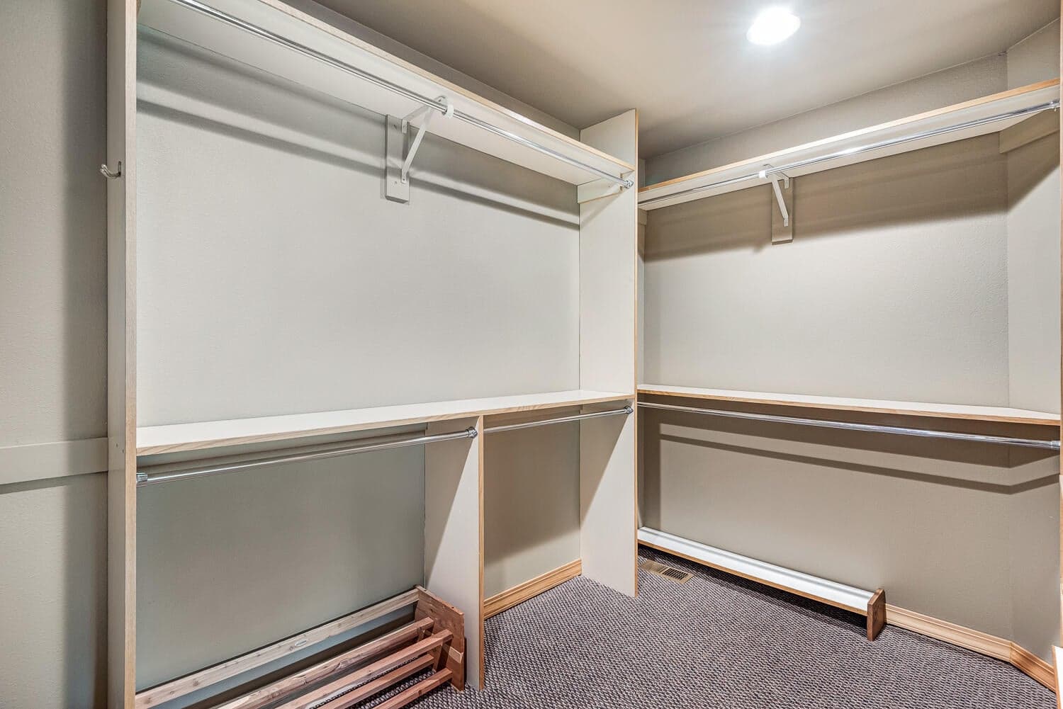 Photo of 58051 Trophy Lane 16 of 35