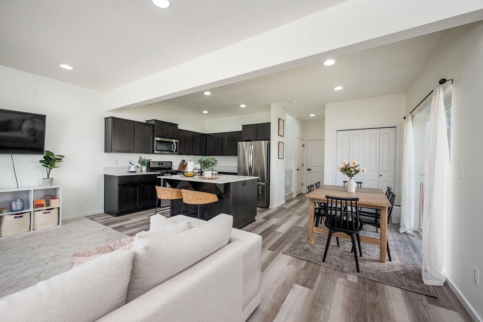 Photo of 20561 SE Evian Avenue 12 of 44