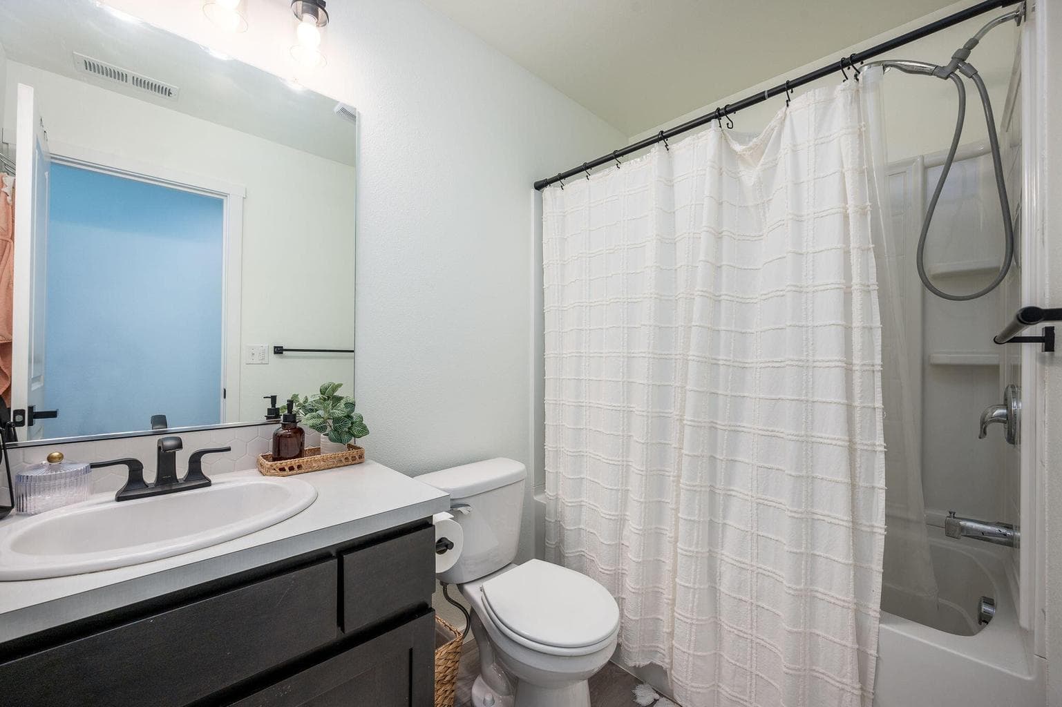 Photo of 20561 SE Evian Avenue 34 of 44