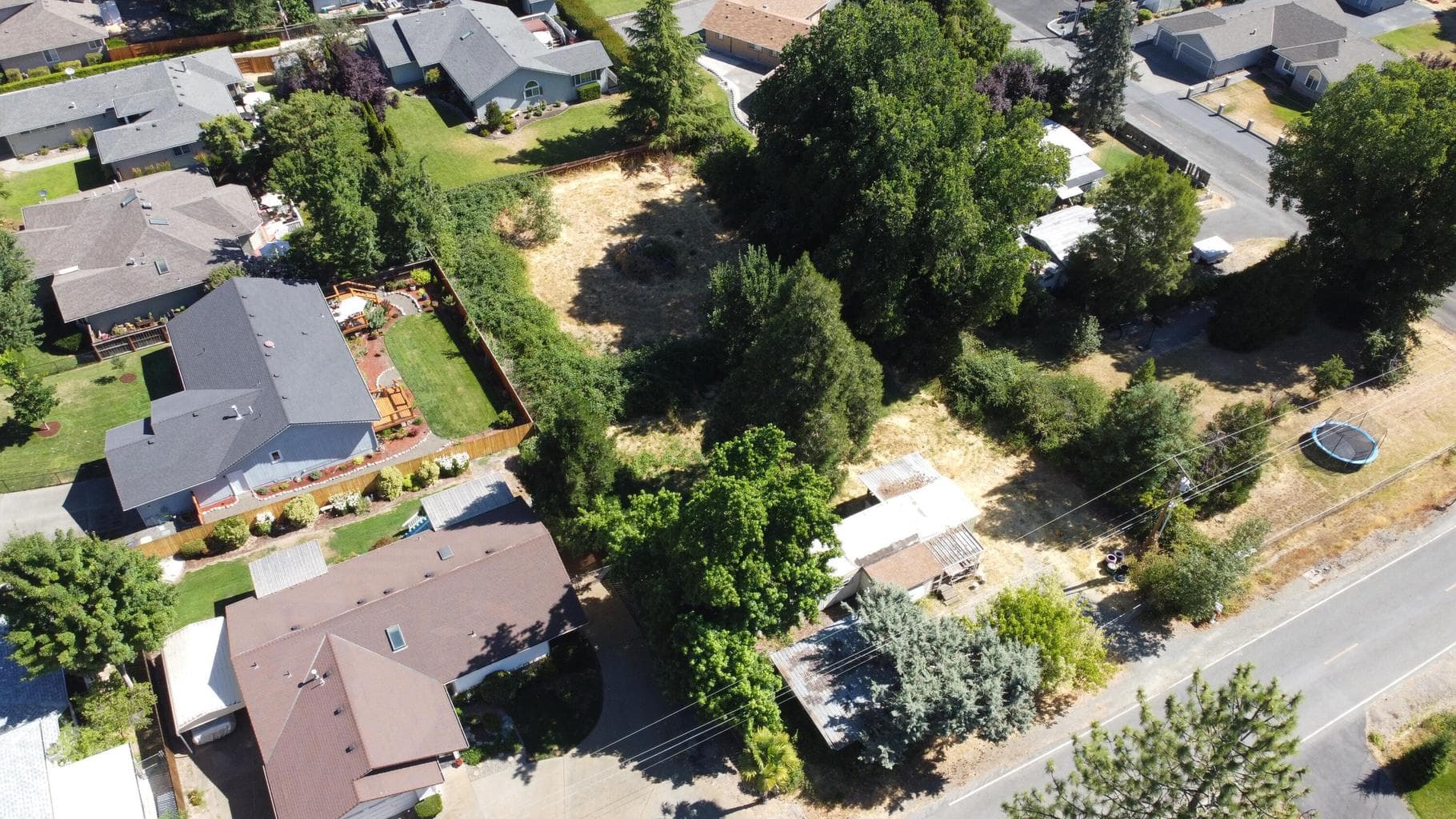 Photo of 210 Woodbrook 5 of 17