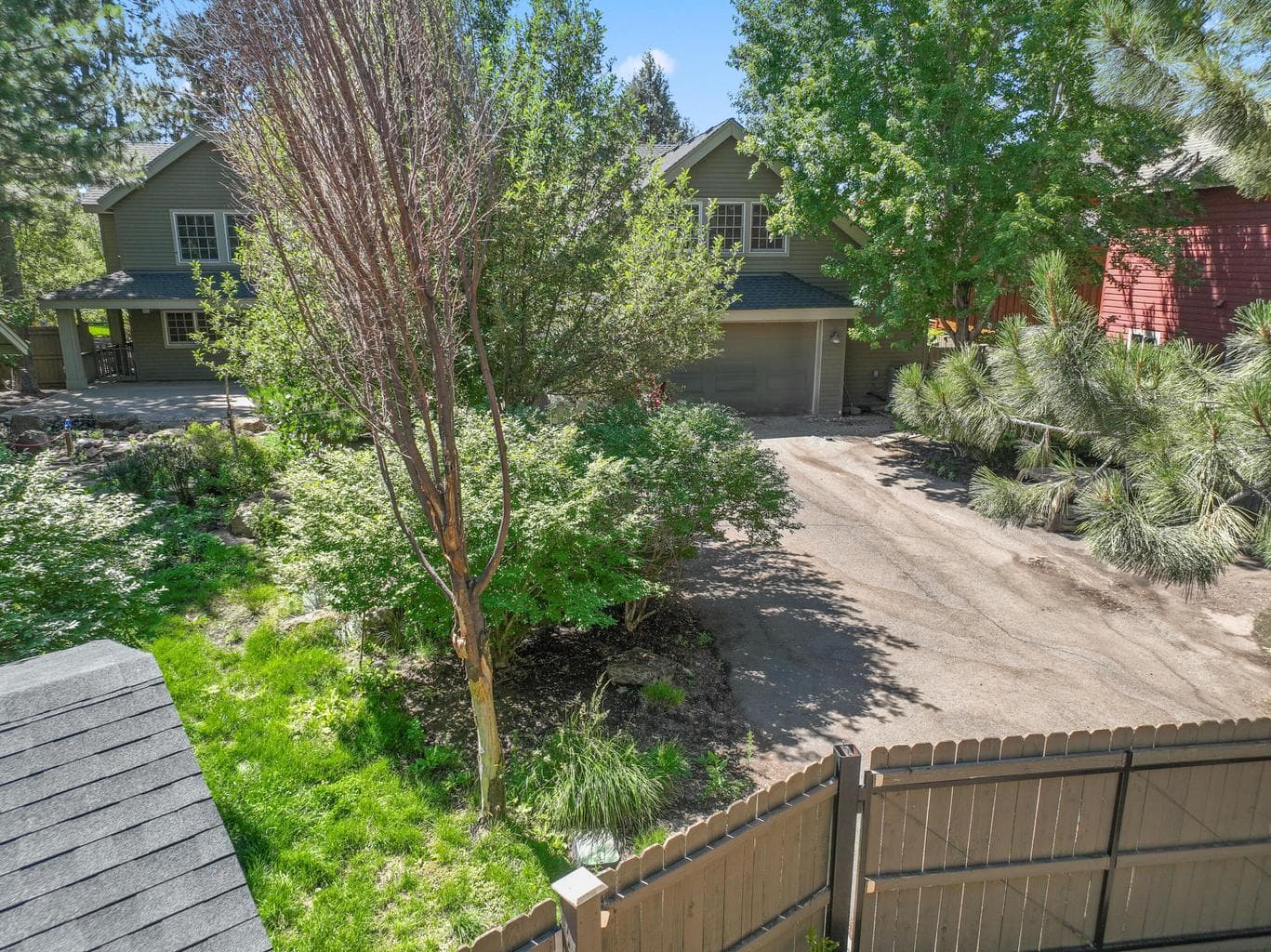 Photo of 540 S Pine Street 6 of 38