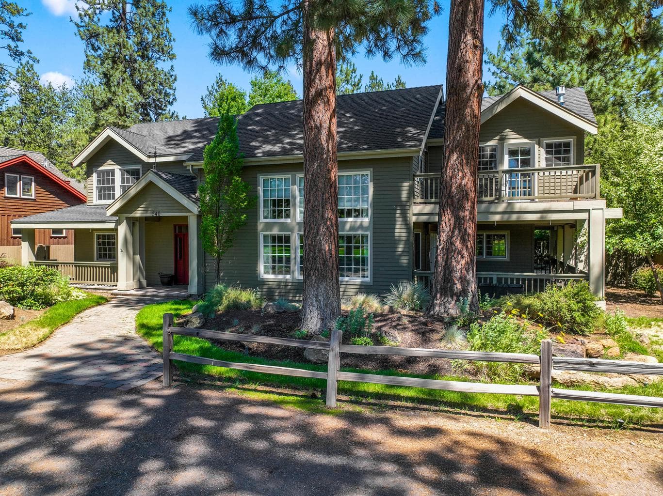 Photo of 540 Pine 2 of 38