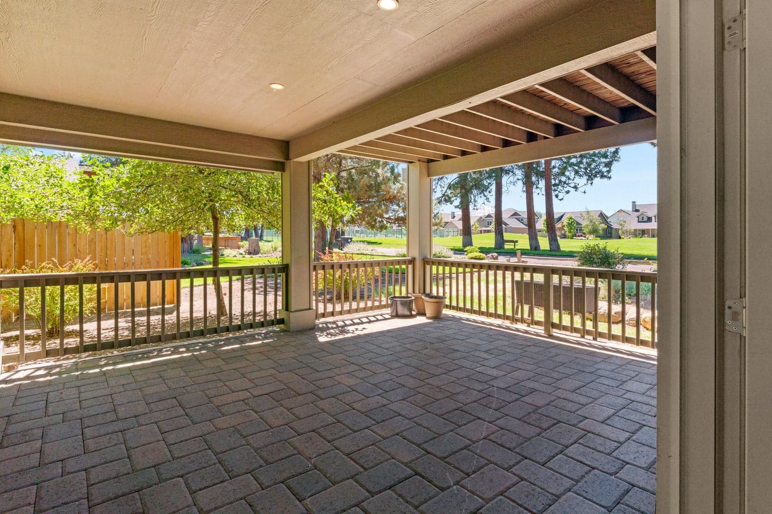 Photo of 540 S Pine Street 12 of 38