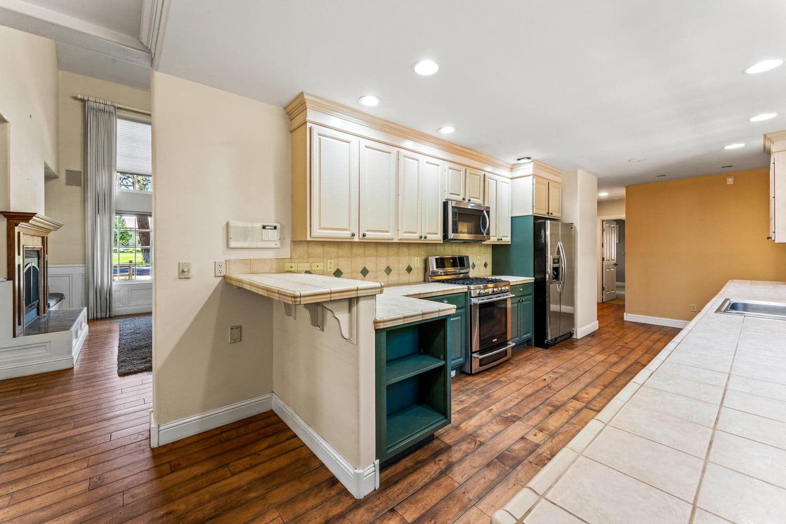 Photo of 540 S Pine Street 15 of 38