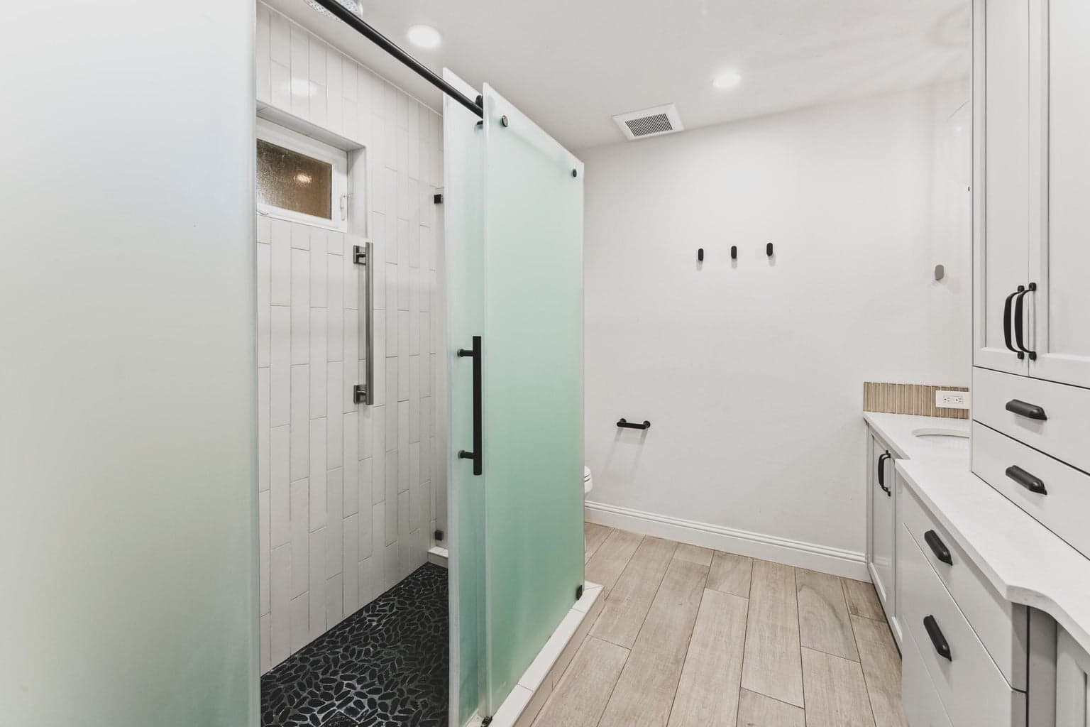 Photo of 540 S Pine Street 24 of 38