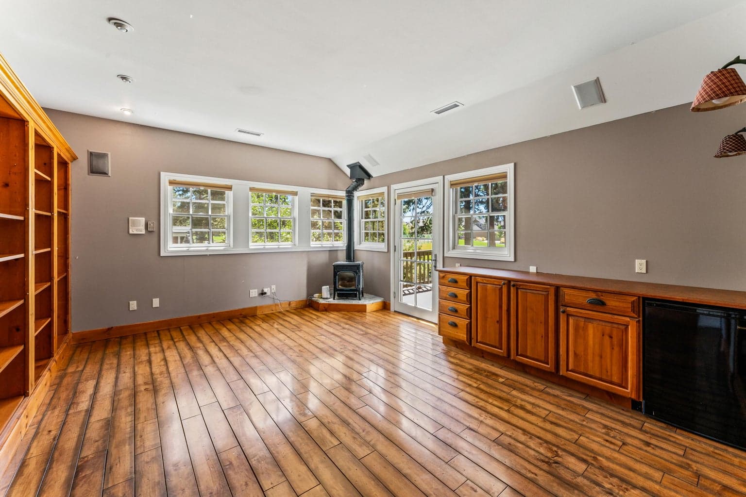 Photo of 540 S Pine Street 27 of 38