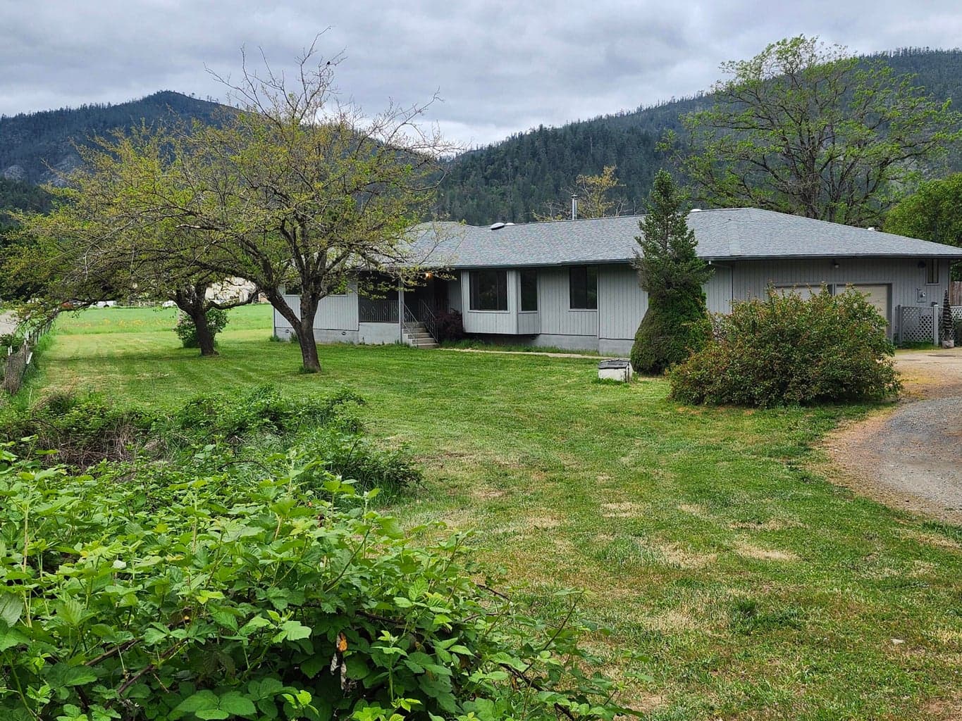 23940 Redwood, Kerby, 97531