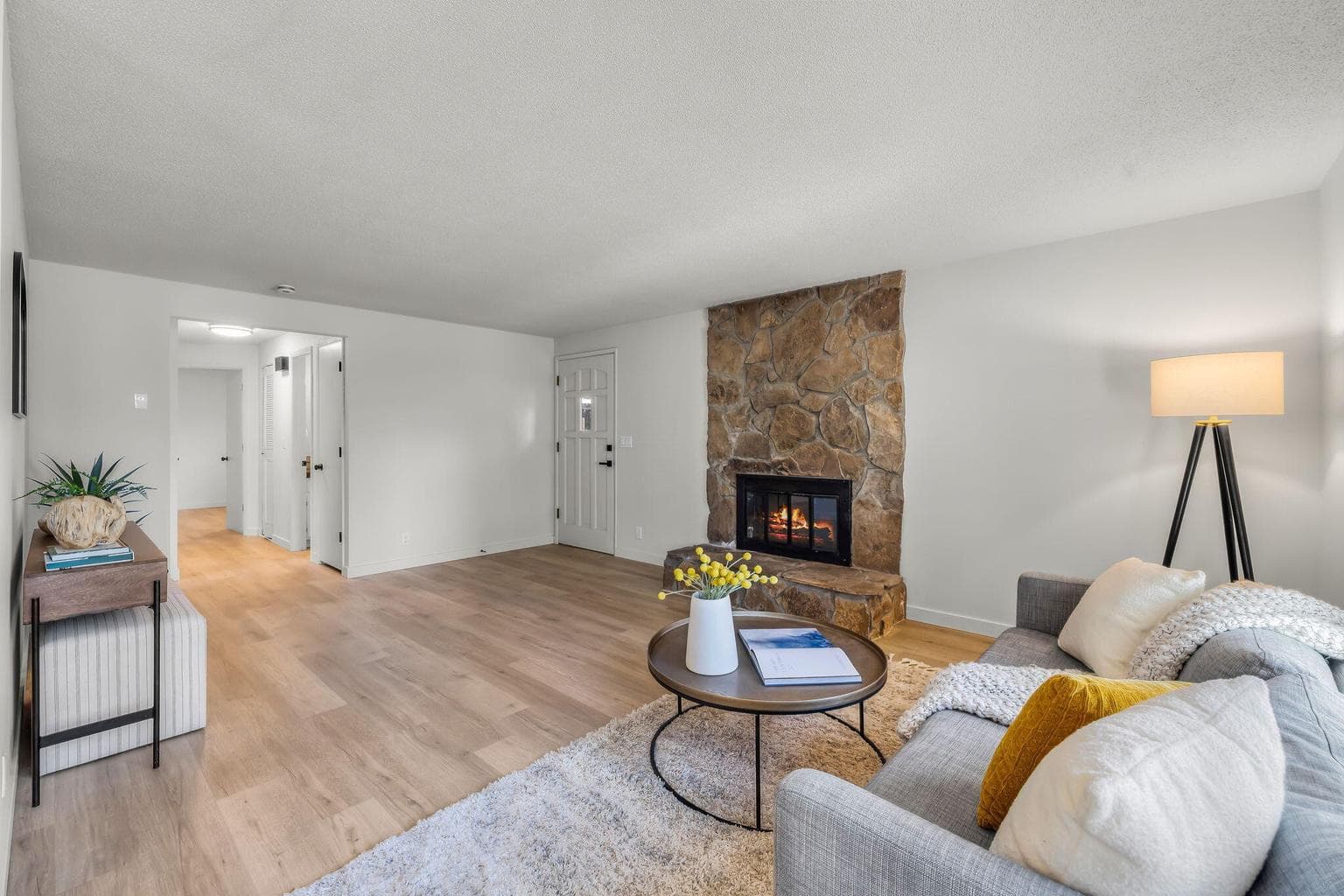 Photo of 20368 Fairway Drive 7 of 29
