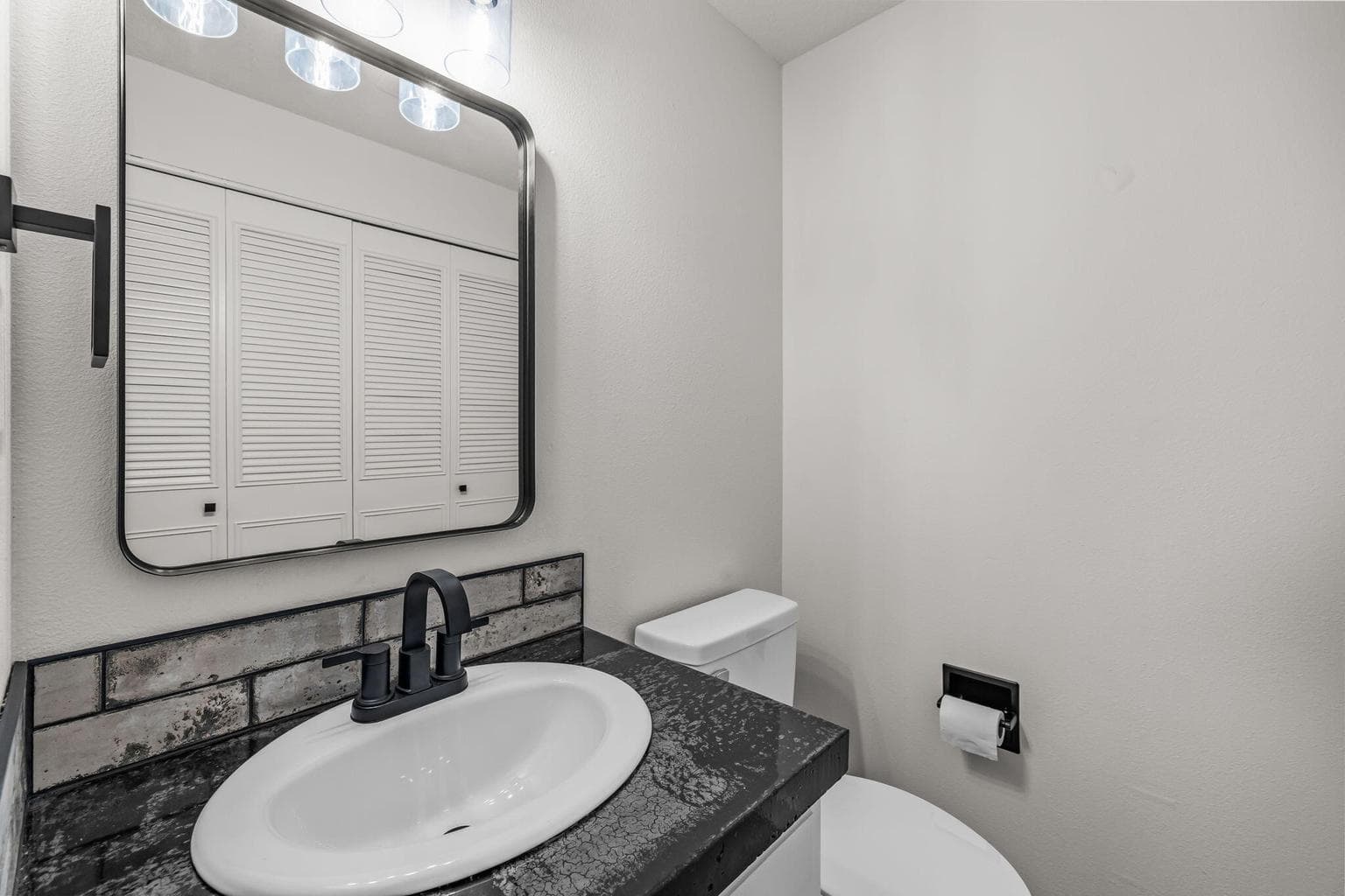 Photo of 20368 Fairway Drive 23 of 29