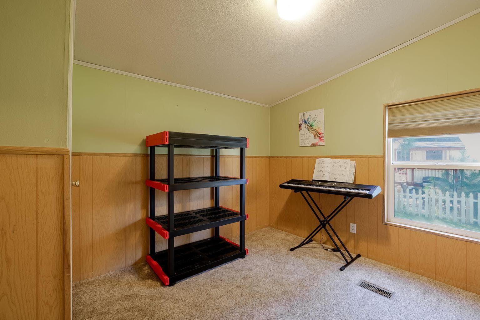 Photo of 61000 Brosterhous Road 15 of 29