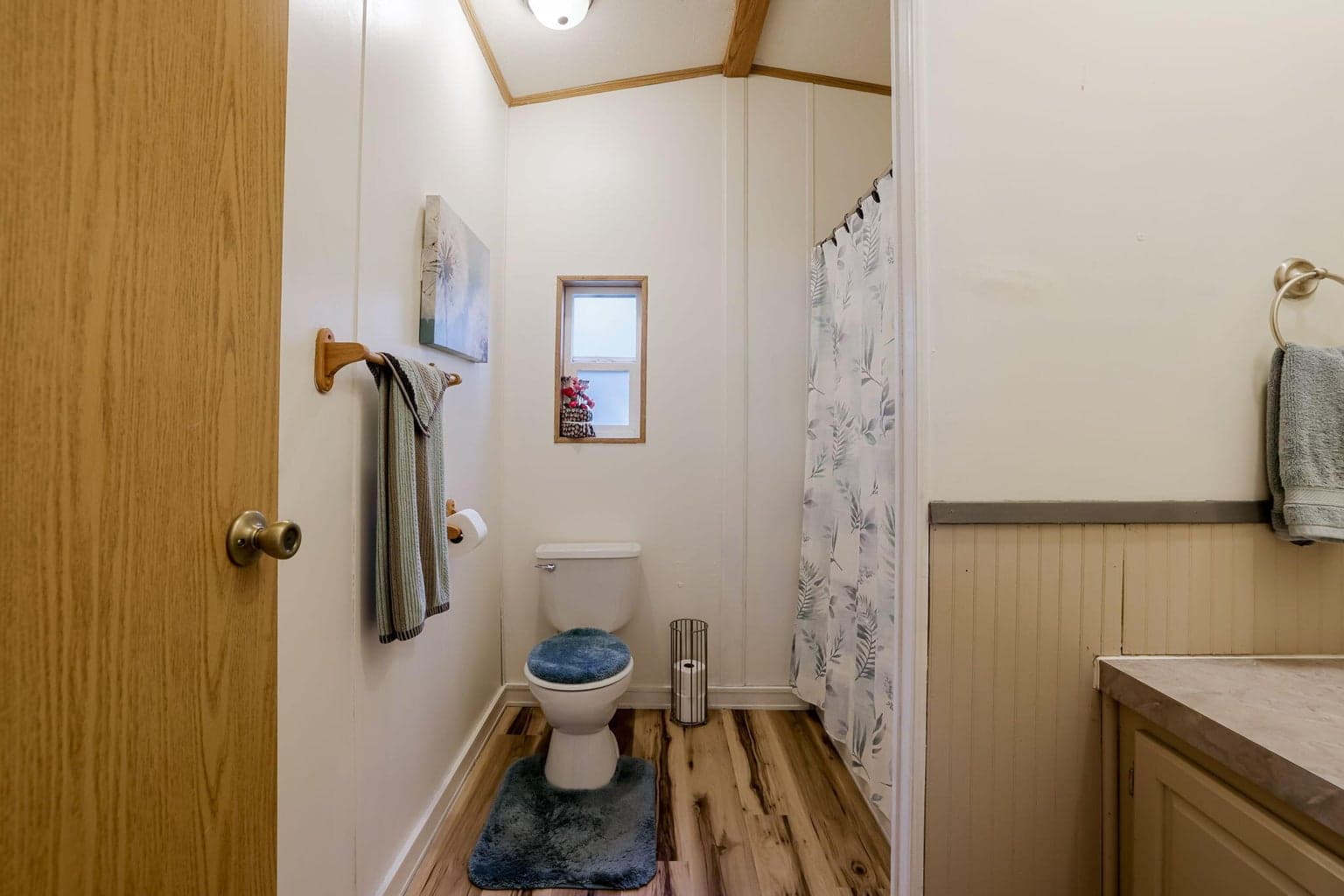 Photo of 61000 Brosterhous Road 20 of 29