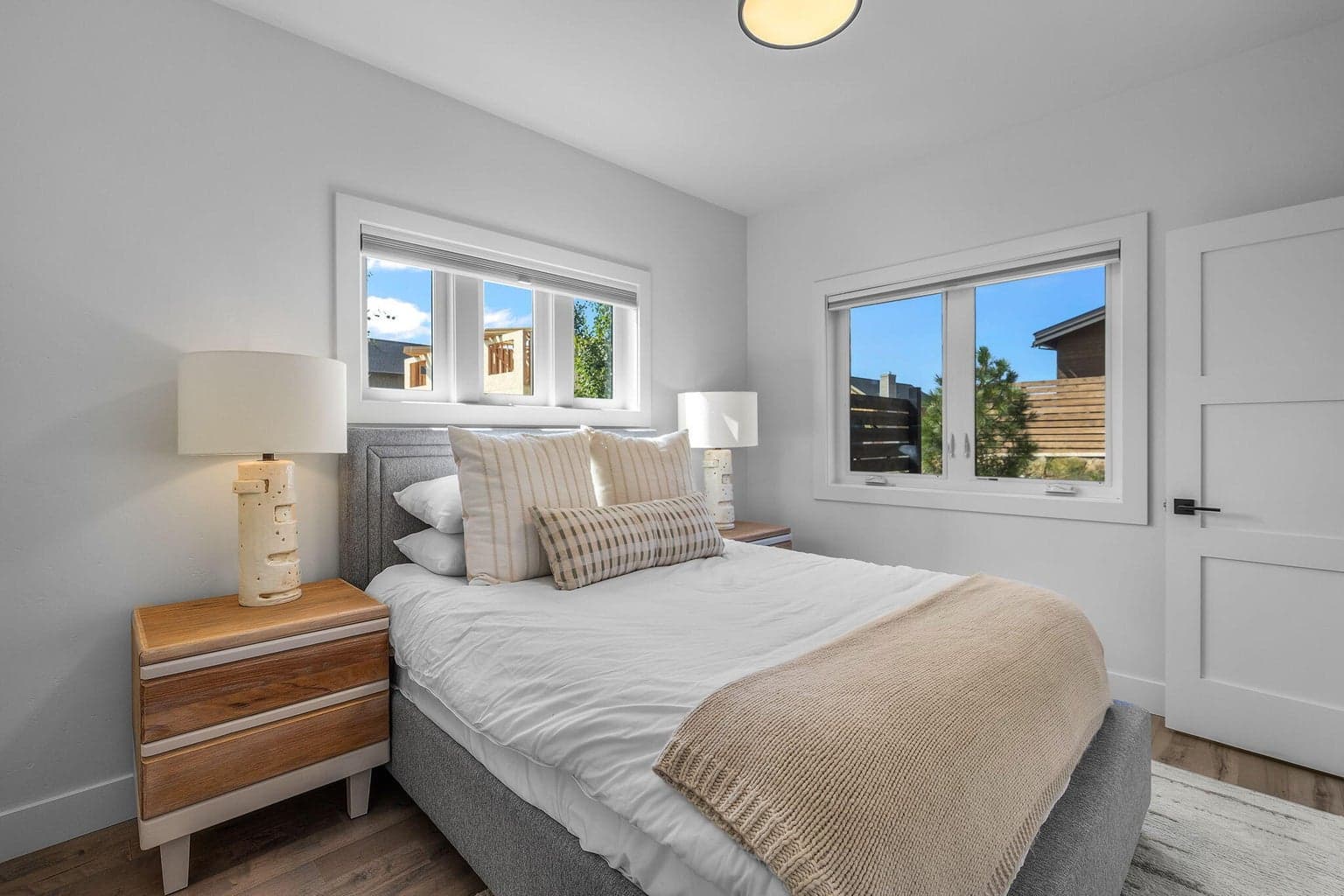 Photo of 61301 Howe Way 14 of 31