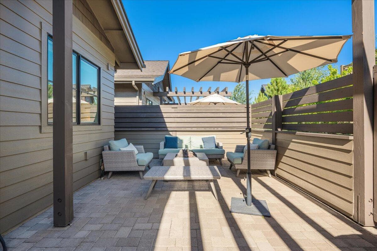 Photo of 61273 Tetherow Drive 26 of 38