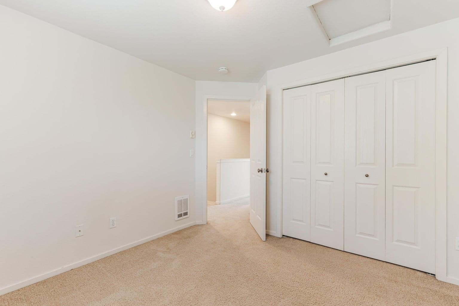 Photo of 20812 Comet Lane 15 of 20