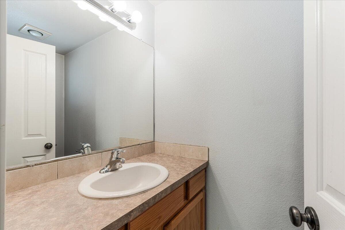 Photo of 20812 Comet Lane 14 of 20