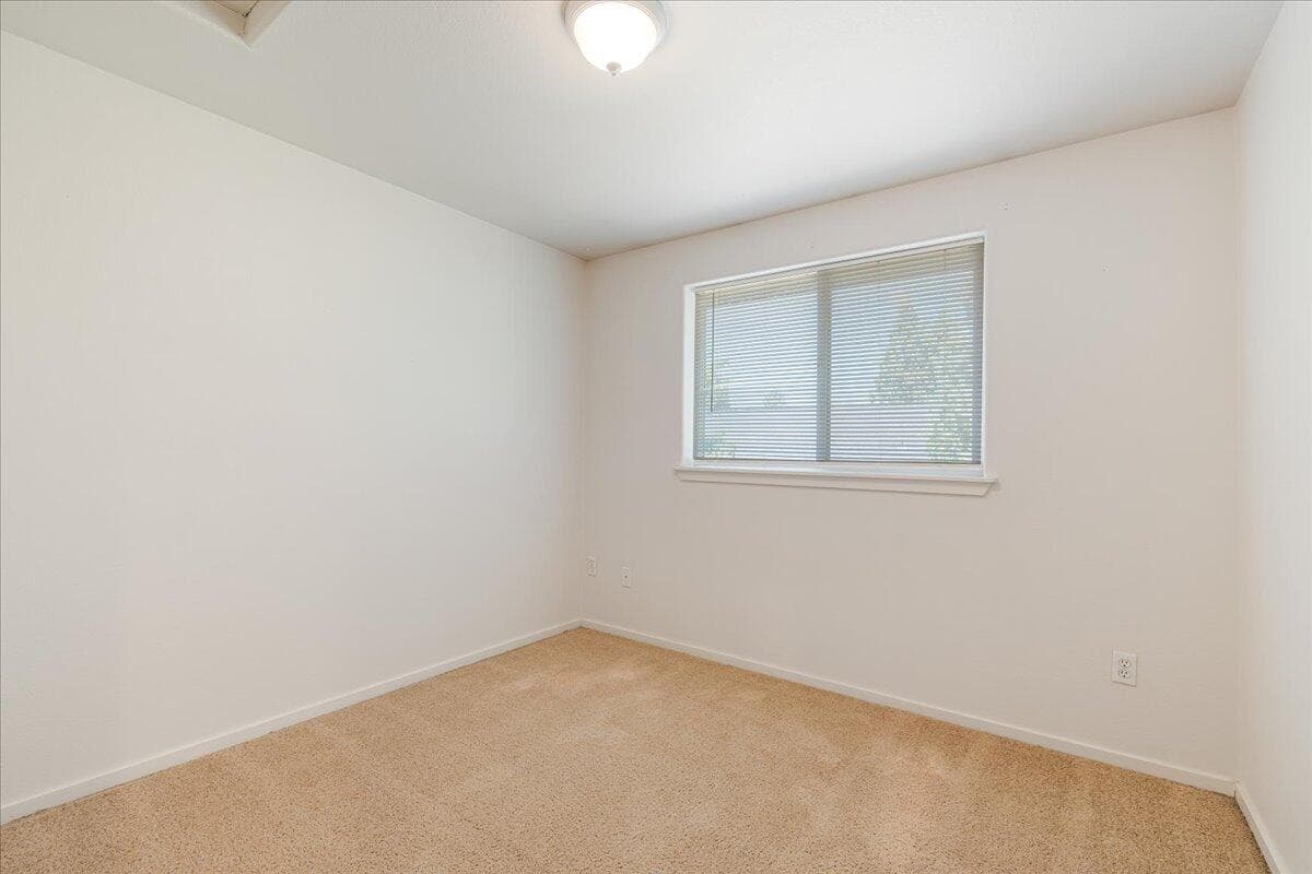 Photo of 20812 Comet Lane 19 of 20