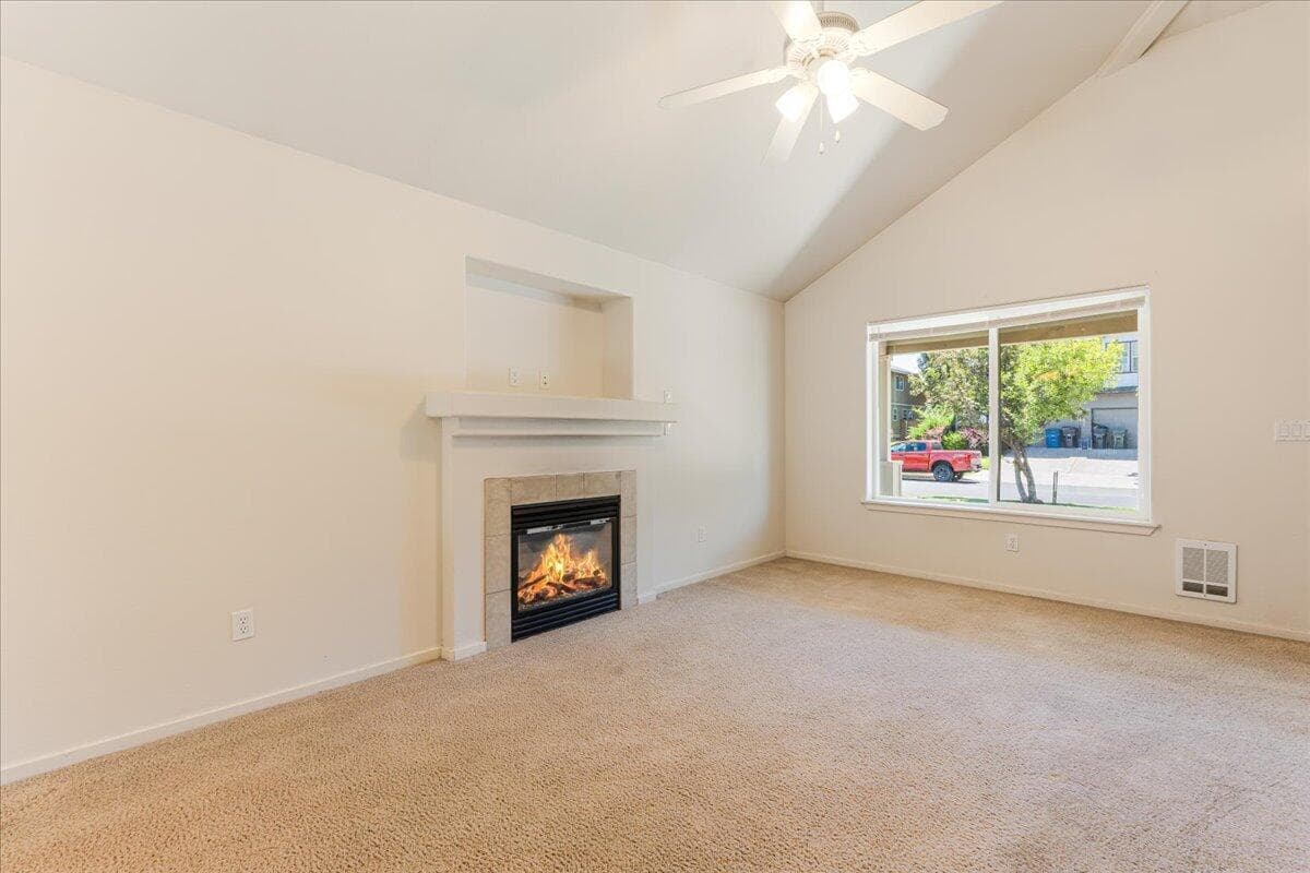 Photo of 20812 Comet Lane 12 of 20