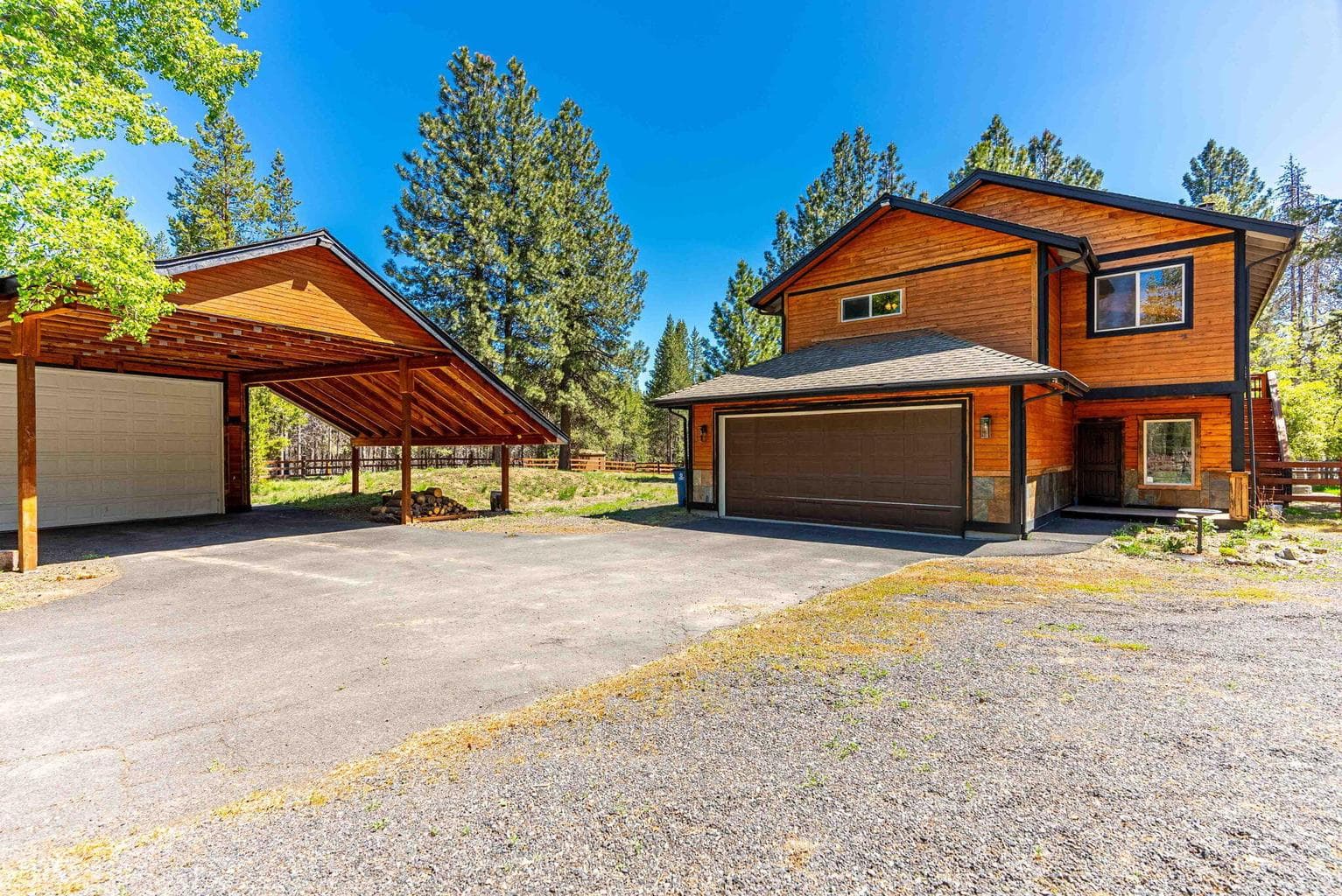 House and Shop with covered parking