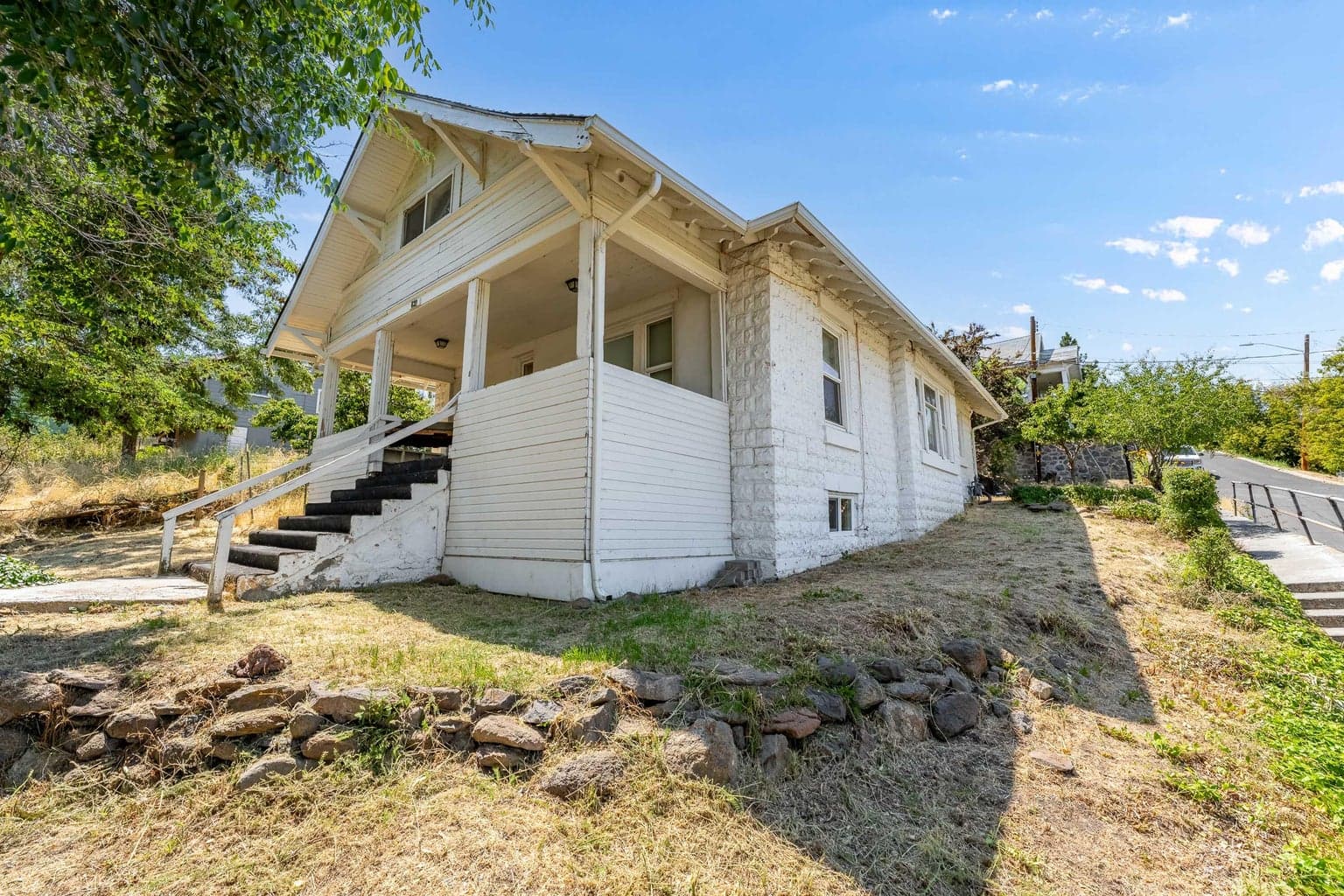 639 Washington