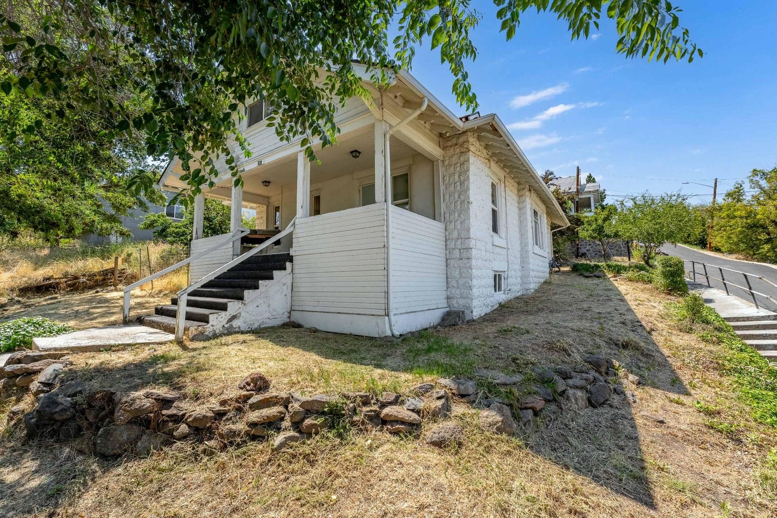 Photo of 639 Washington 2 of 29