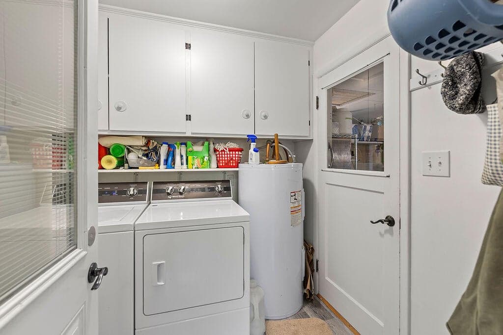 Photo of 1391 NE Del Norte Avenue 15 of 33