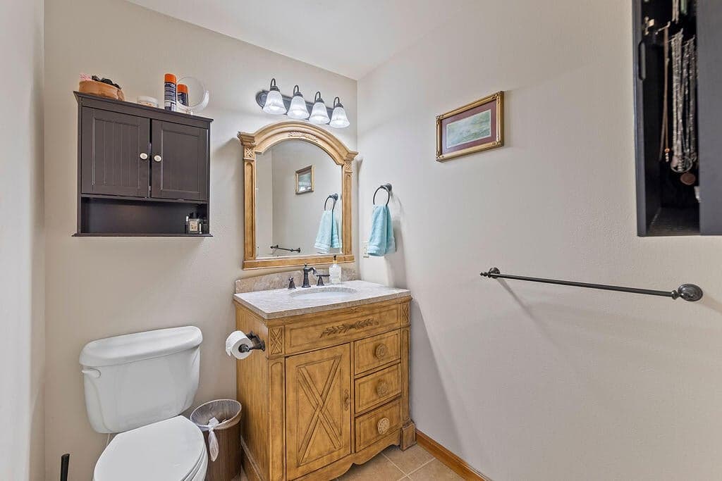 Photo of 1391 NE Del Norte Avenue 25 of 33
