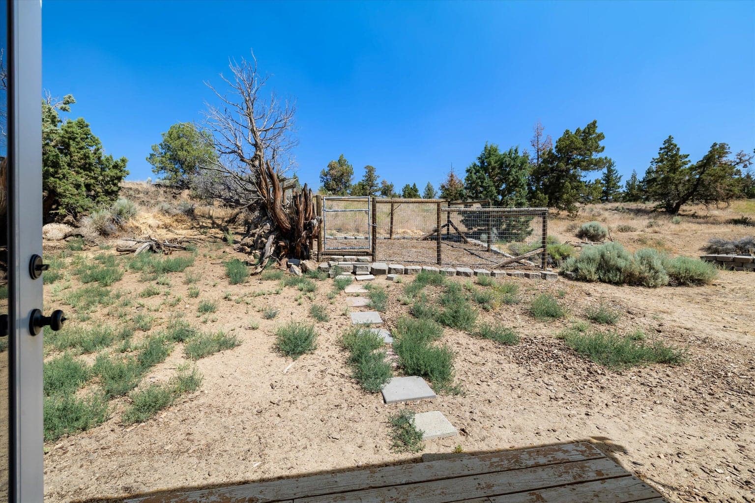 Photo of 25070 Alfalfa Market Road 24 of 29