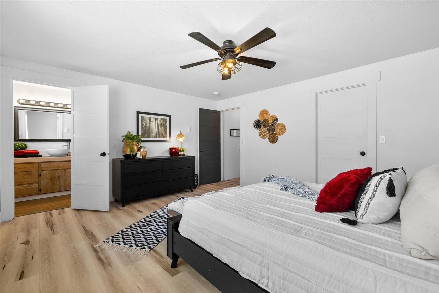 Photo of 25070 Alfalfa Market Road 21 of 29