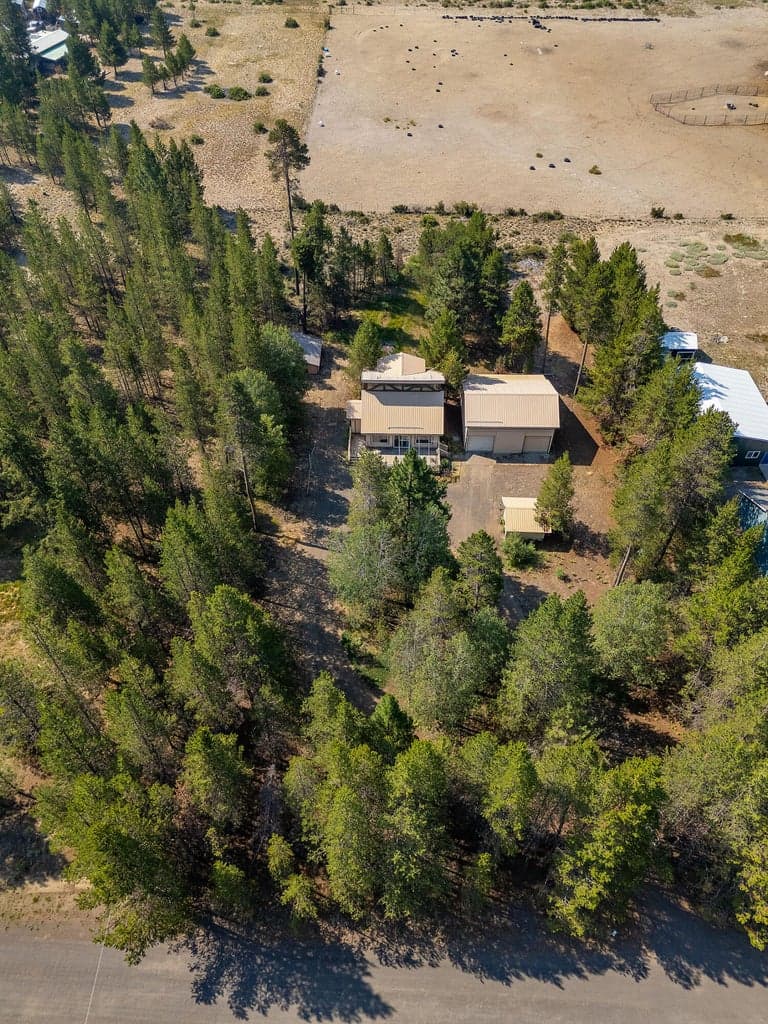 Photo of 16045 Davis Avenue 14 of 41