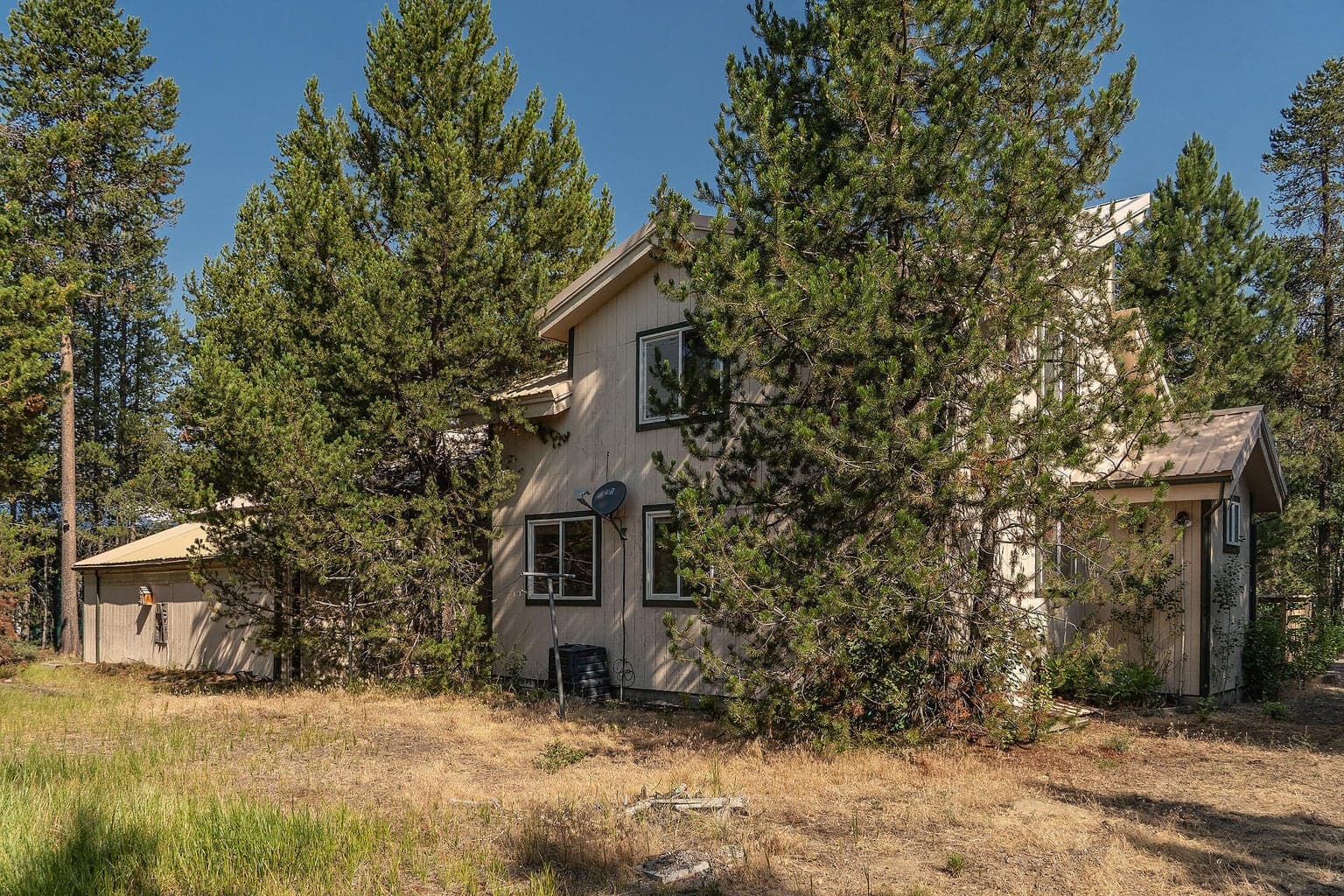 Photo of 16045 Davis Avenue 32 of 41